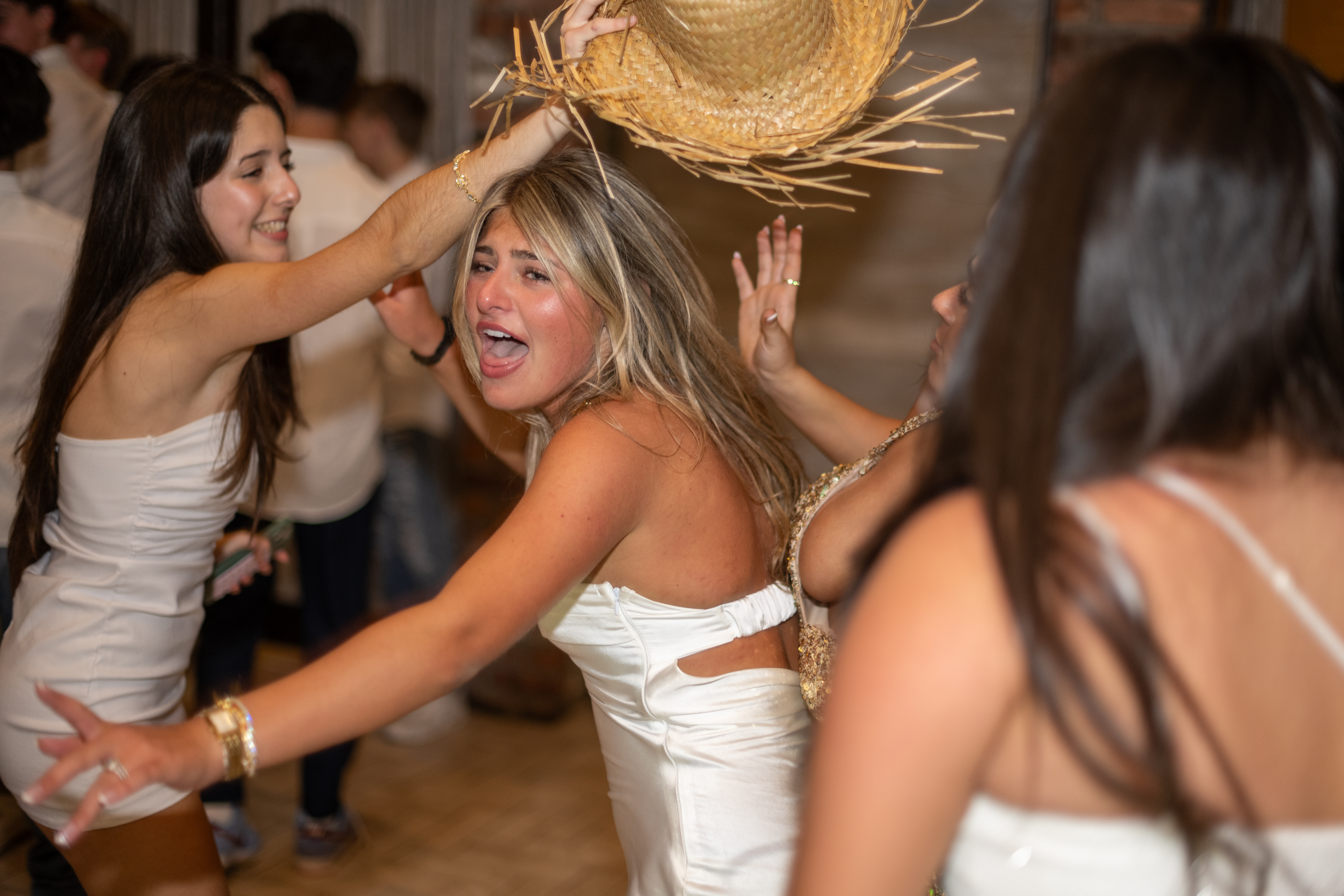 ALY_1395.jpg — Alyson's Sweet 16