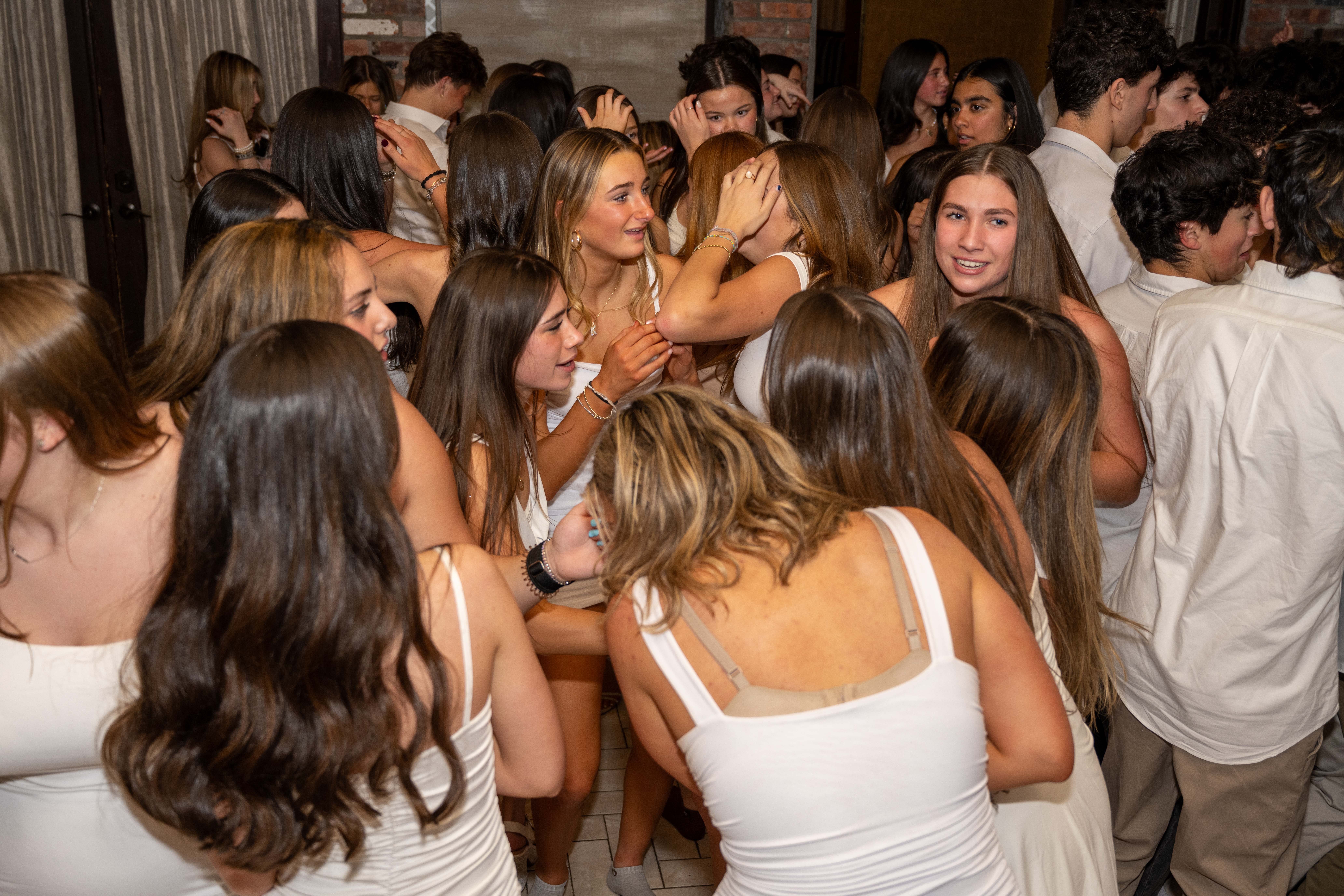 ALY_1742.jpg — Alyson's Sweet 16