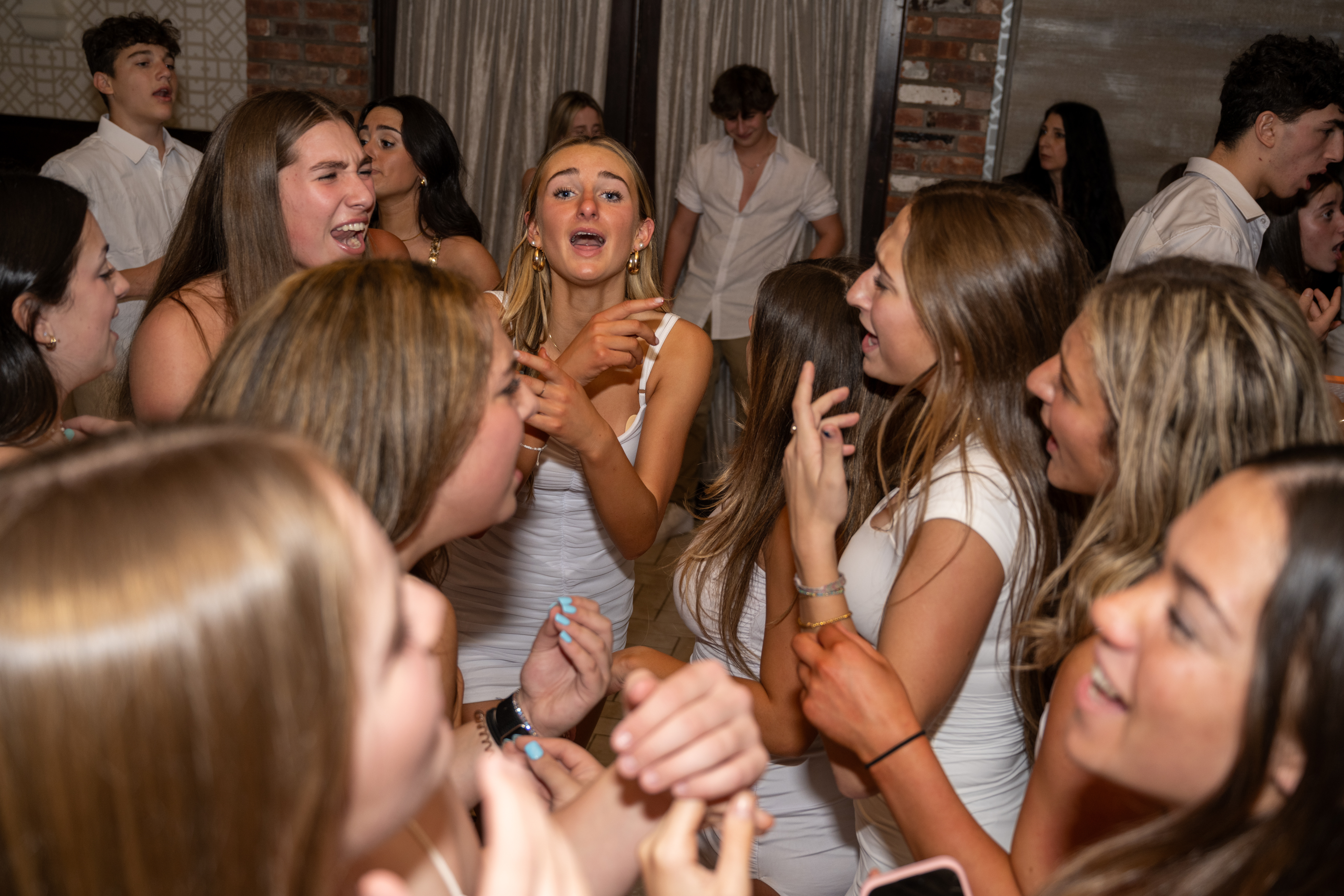 ALY_1754.jpg — Alyson's Sweet 16