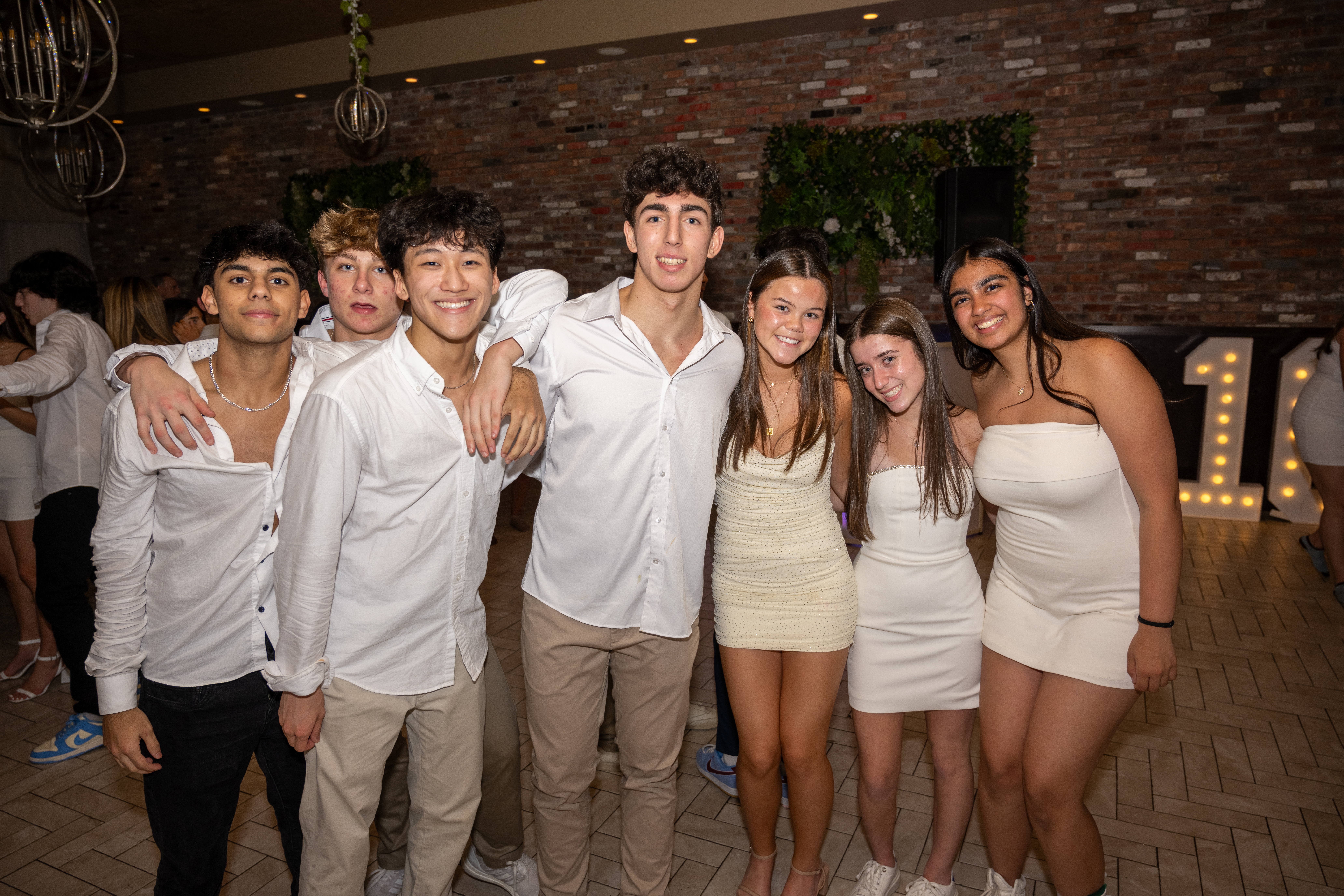 ALY_1783.jpg — Alyson's Sweet 16