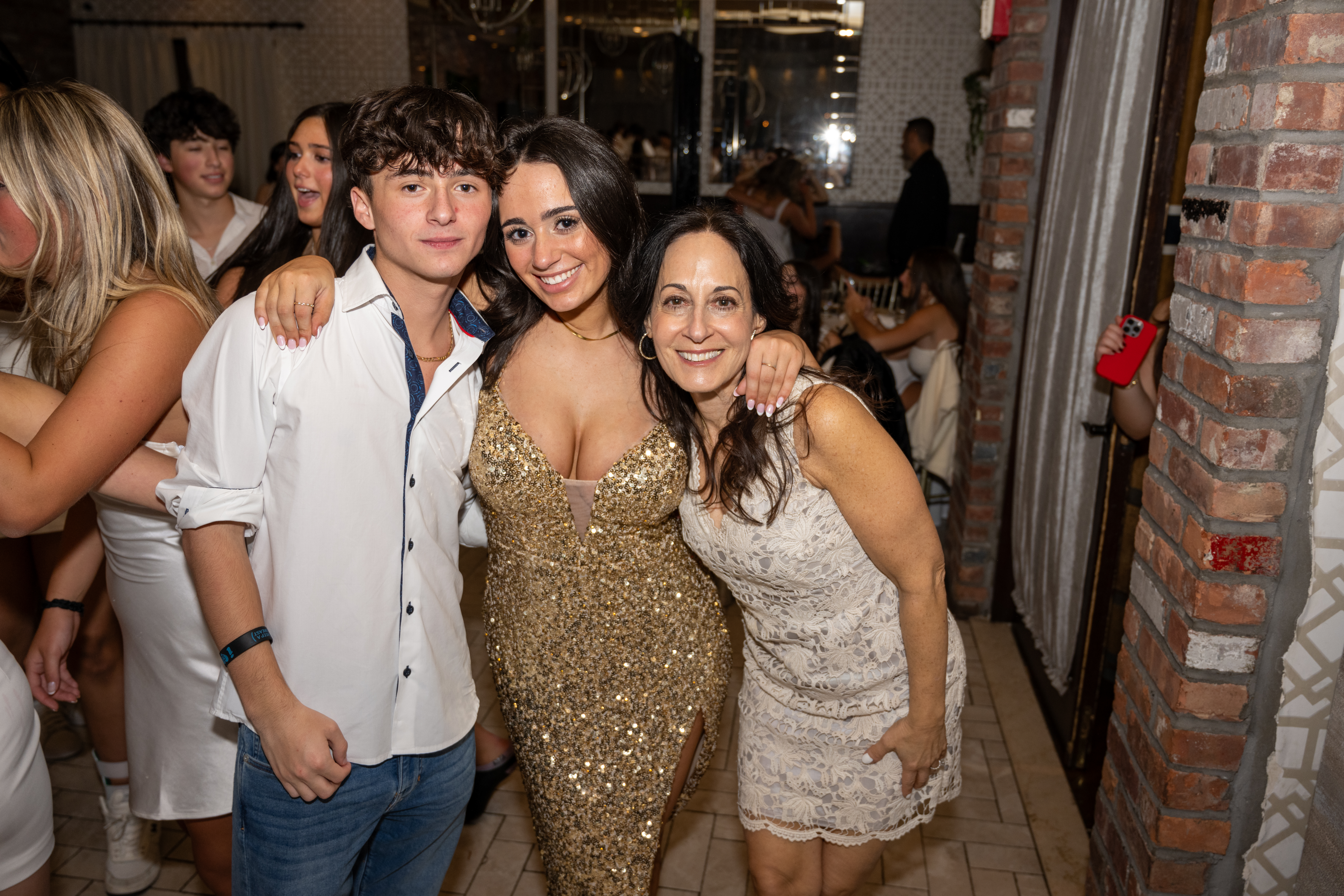 ALY_1790.jpg — Alyson's Sweet 16