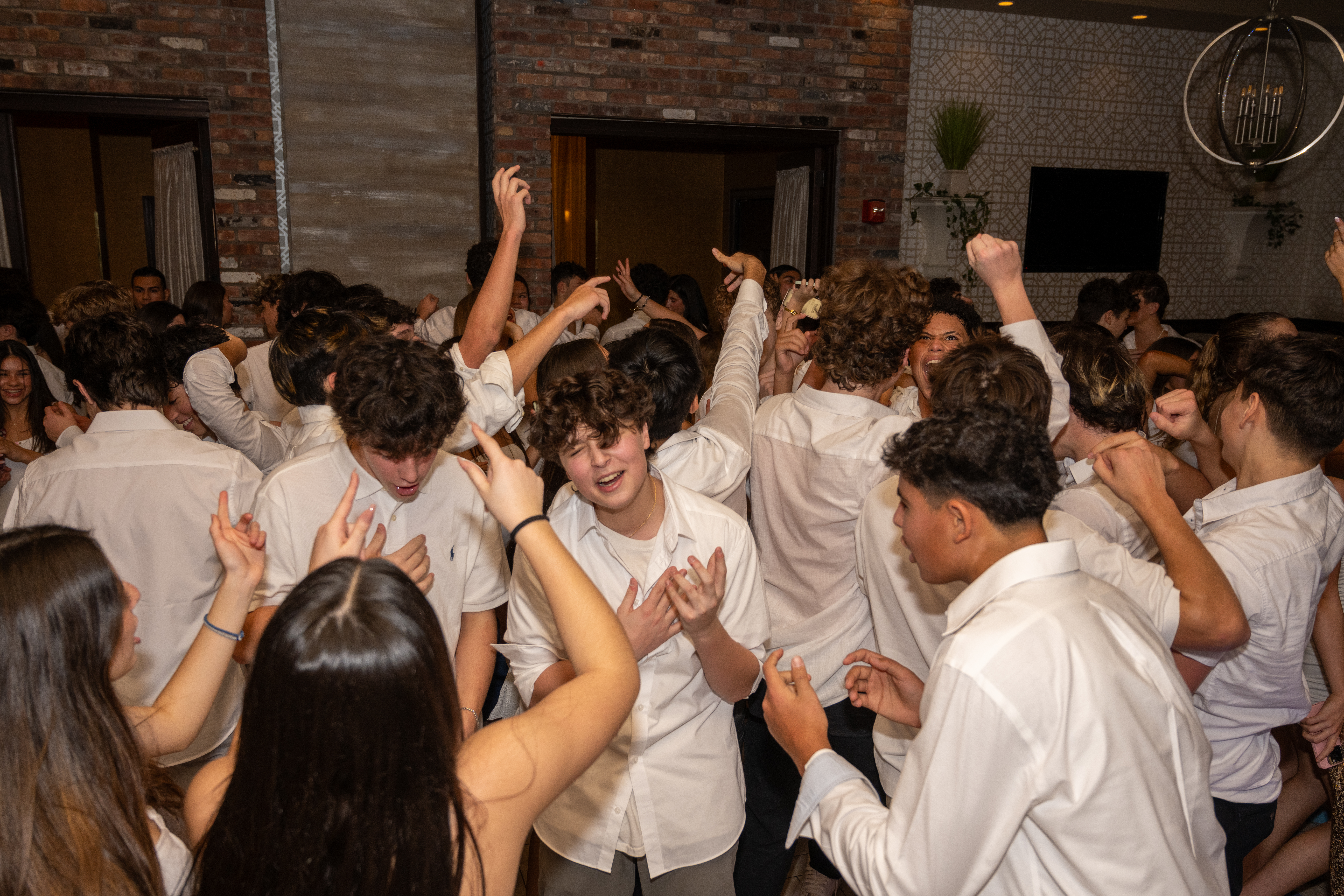 ALY_1915.jpg — Alyson's Sweet 16