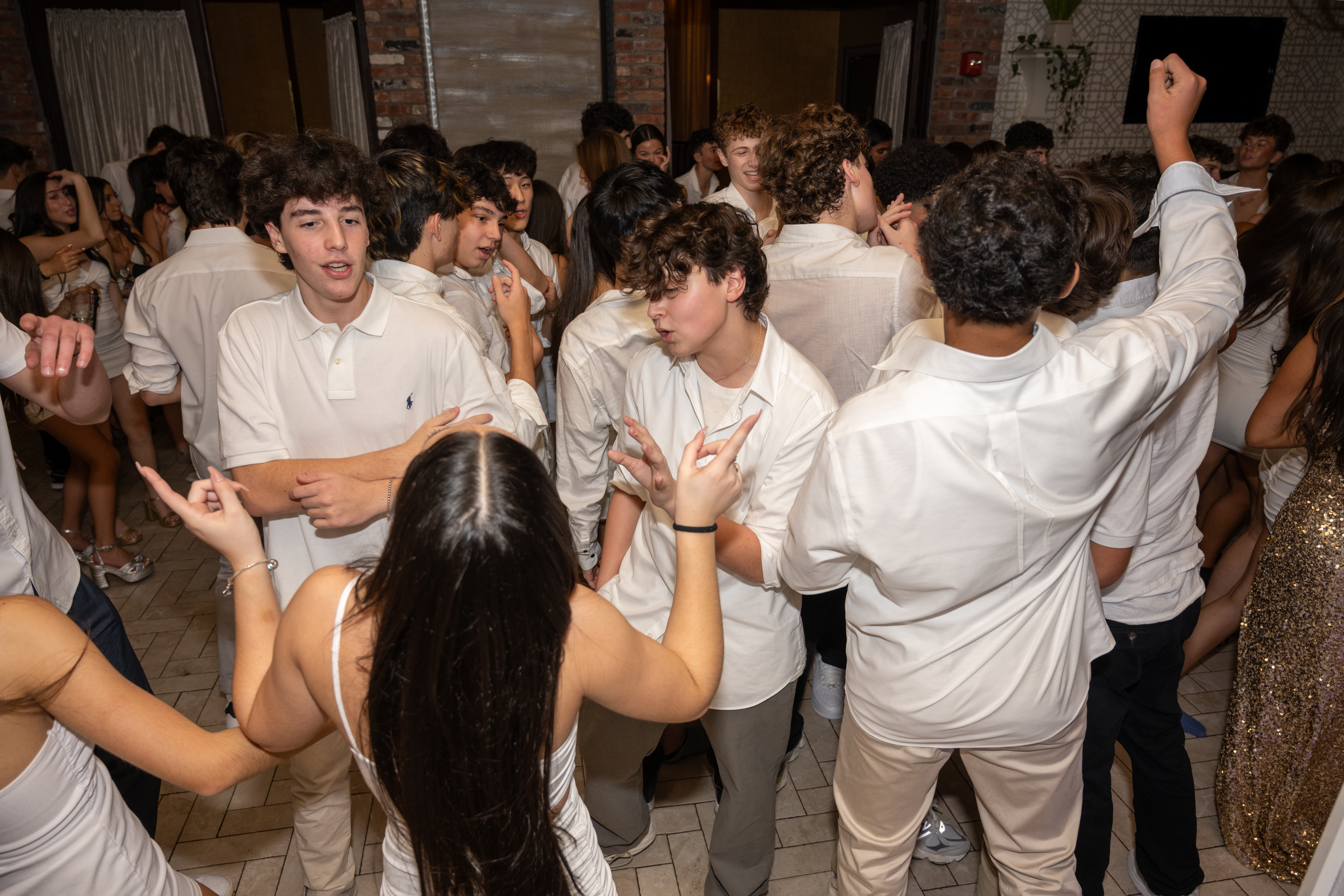 ALY_1916.jpg — Alyson's Sweet 16