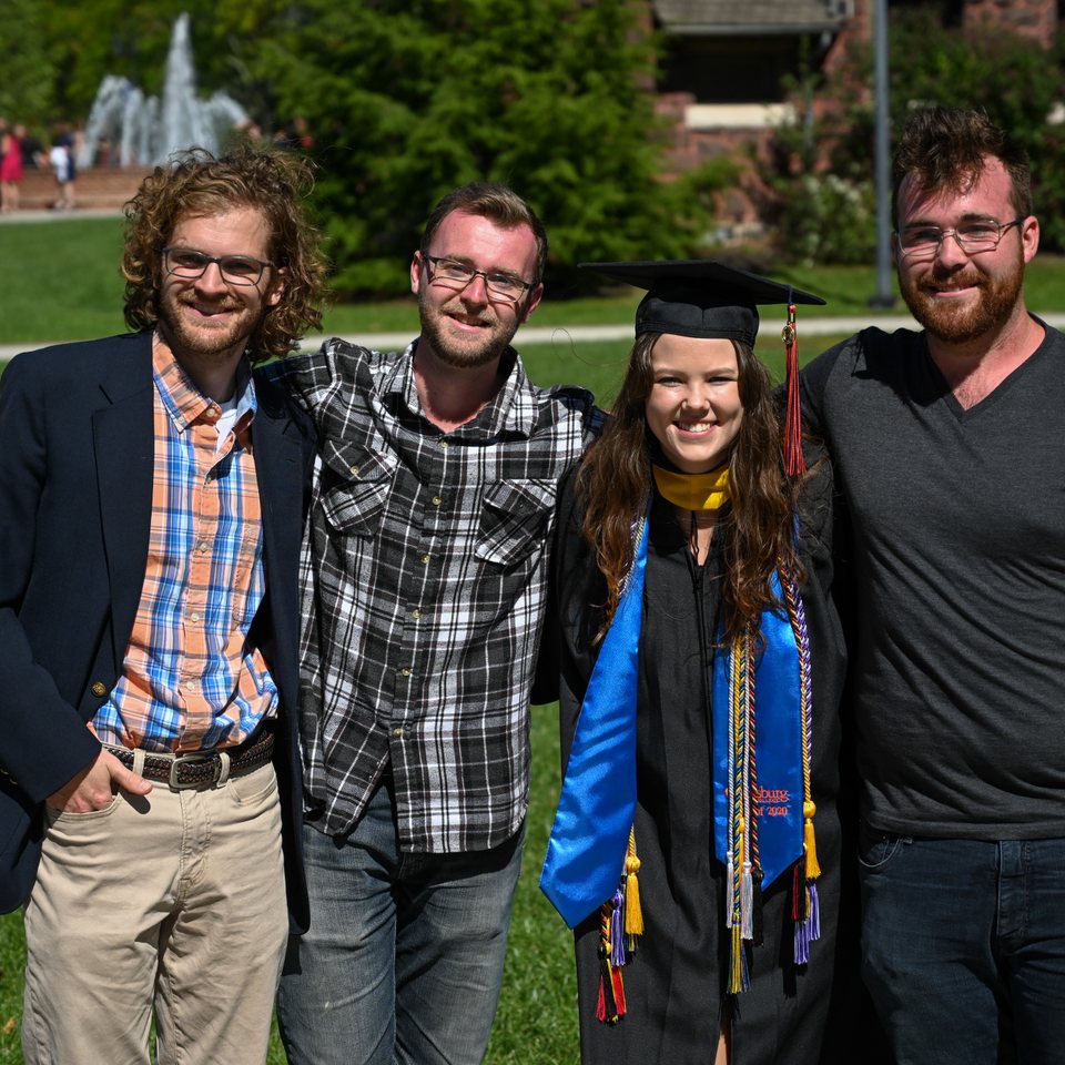 claire-grad-09_51526213673_o.jpg
