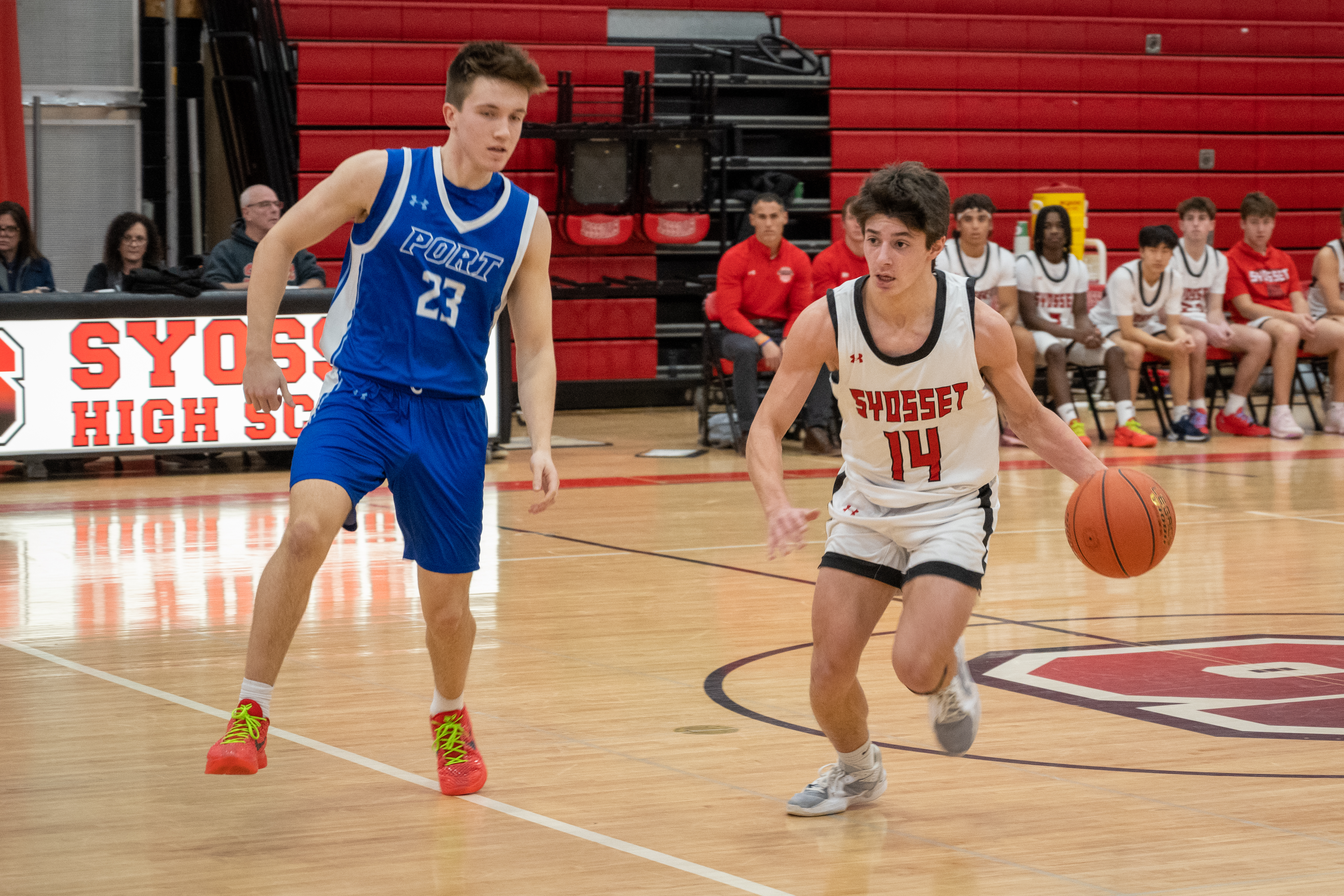 JAM_2141-Cropped.jpg — James Basketball 2025
