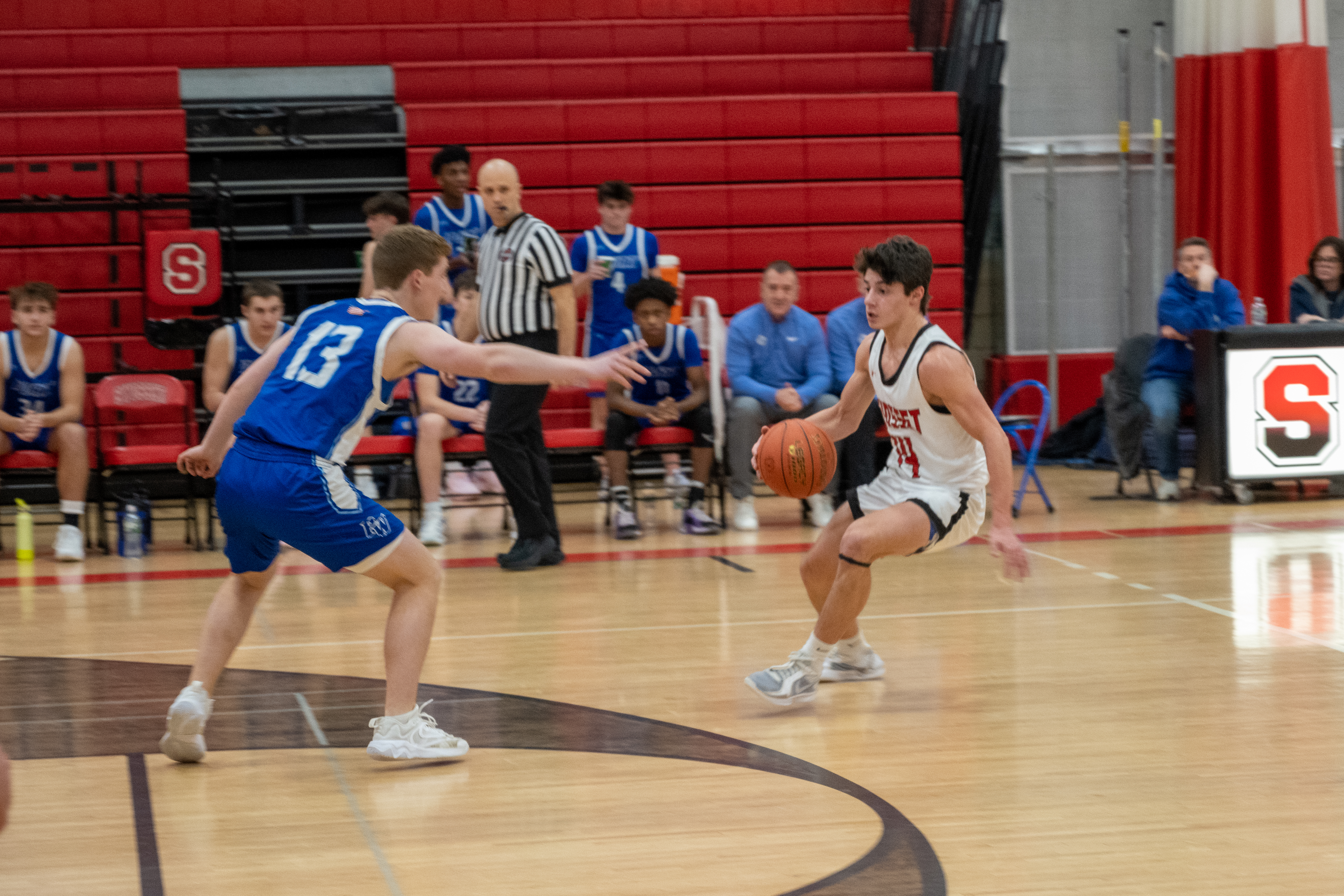 JAM_2185-Cropped.jpg — James Basketball 2025