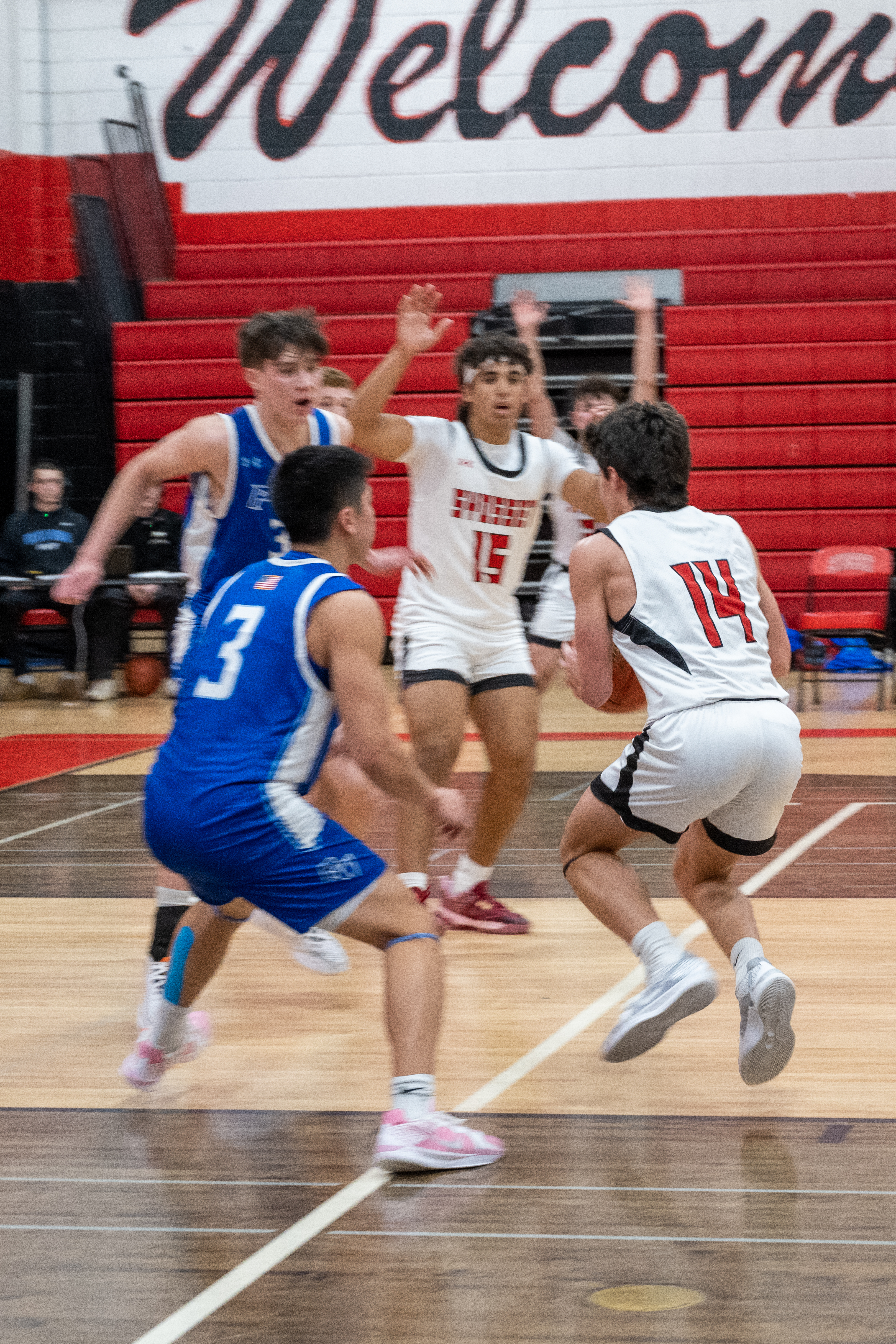 JAM_2262-Cropped.jpg — James Basketball 2025