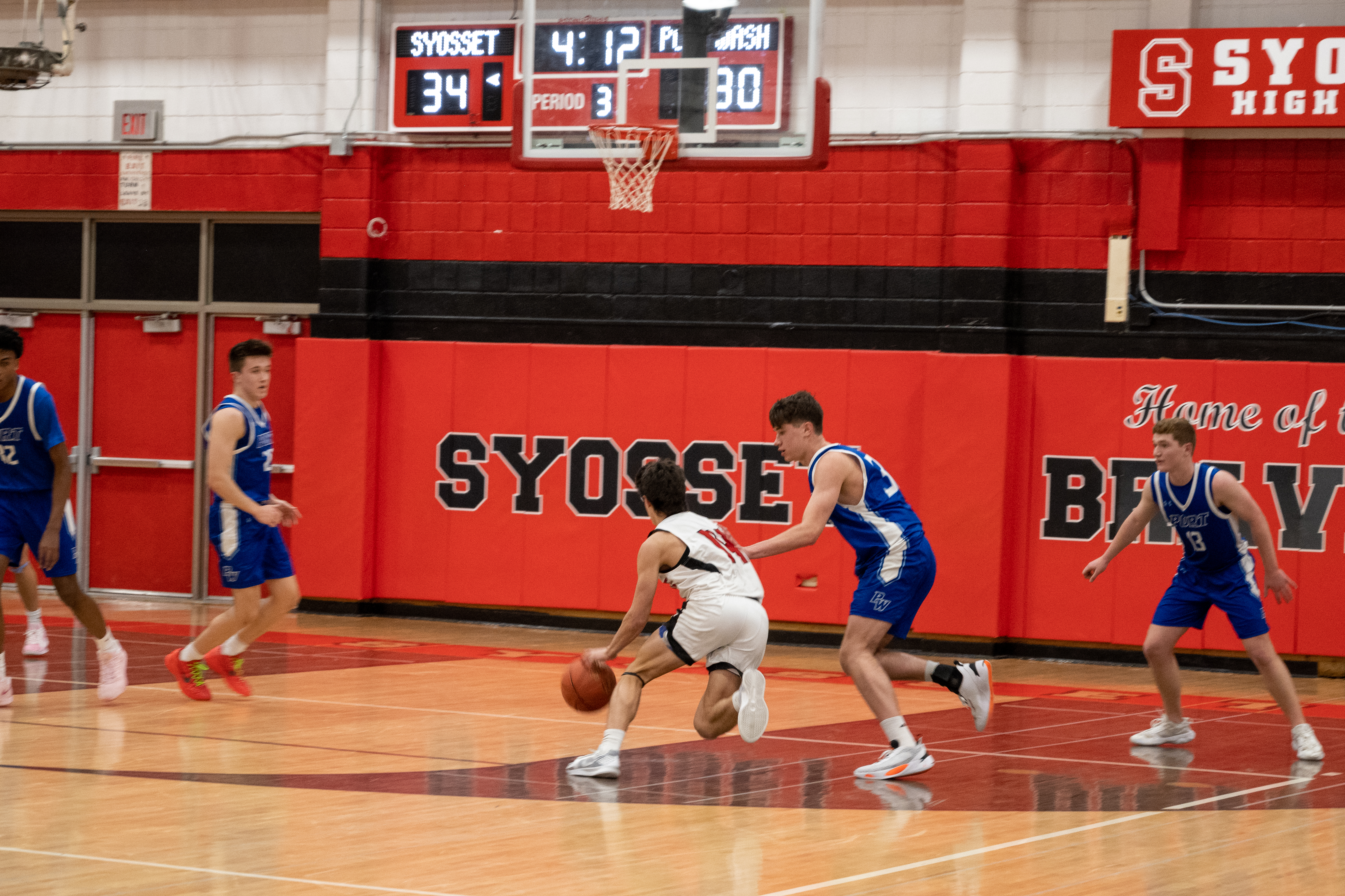 JAM_2308-Cropped.jpg — James Basketball 2025
