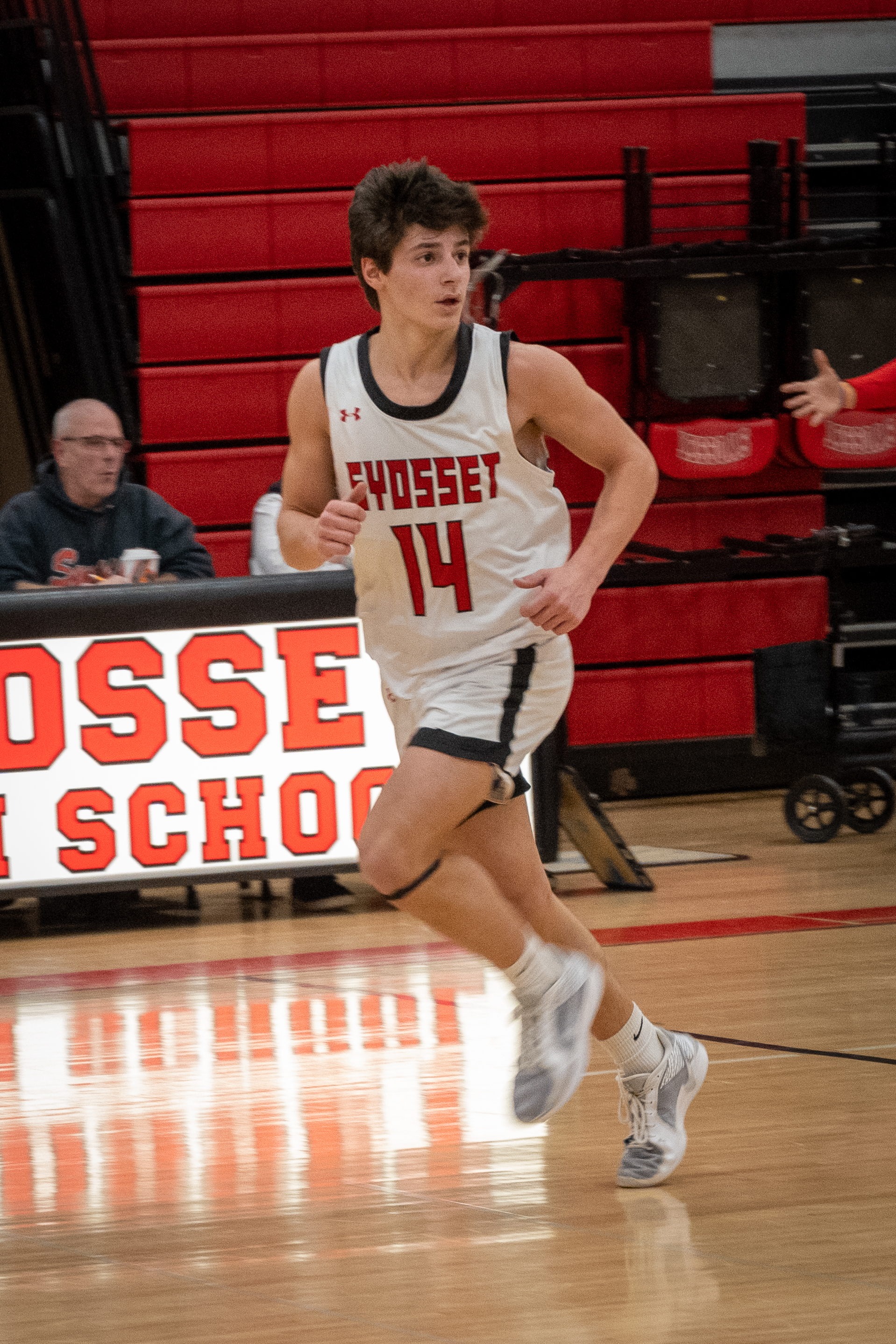 JAM_2363-Cropped.jpg — James Basketball 2025