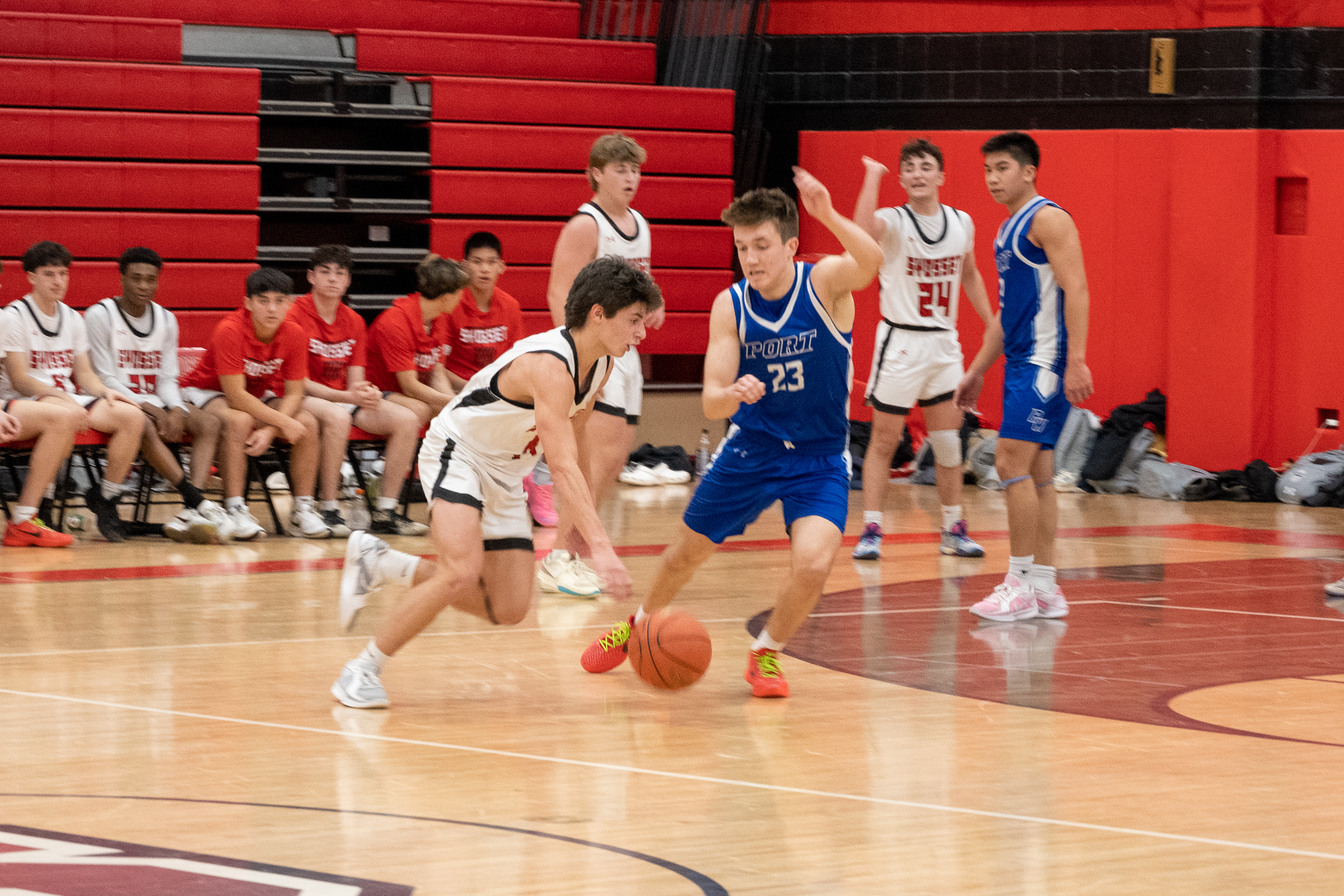 JAM_2367-Cropped.jpg — James Basketball 2025