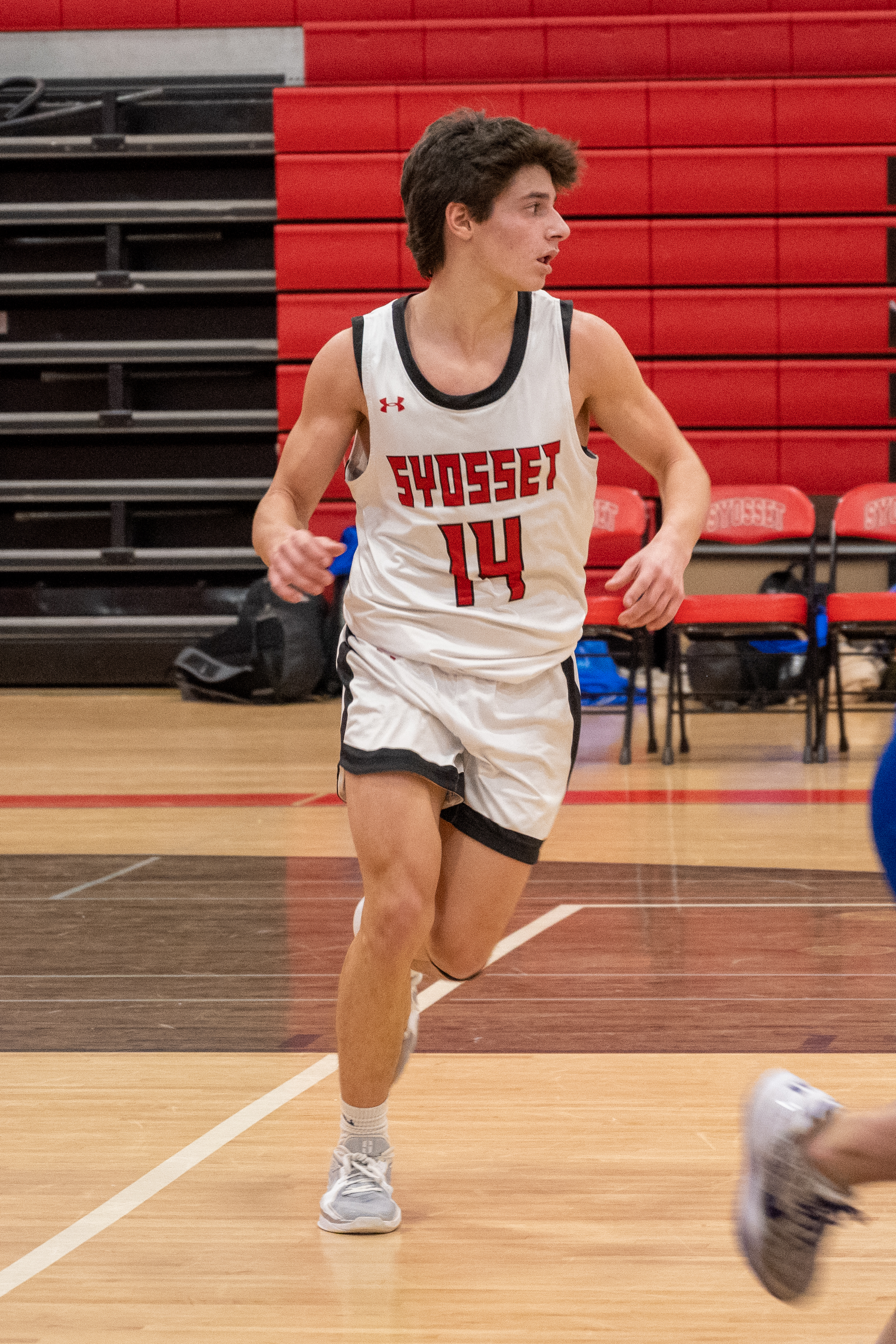 JAM_2394-Cropped.jpg — James Basketball 2025