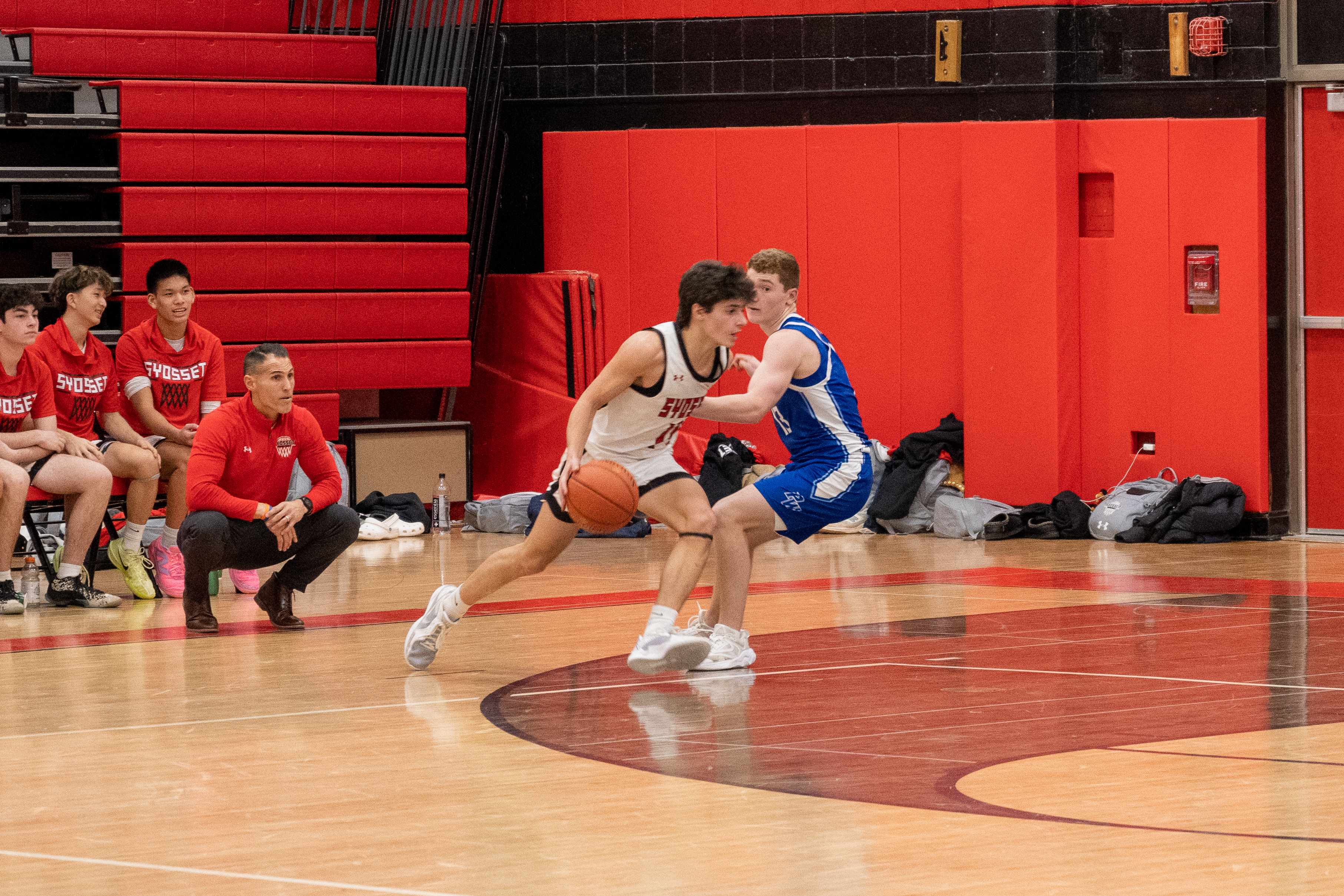 JAM_2471-Cropped.jpg — James Basketball 2025
