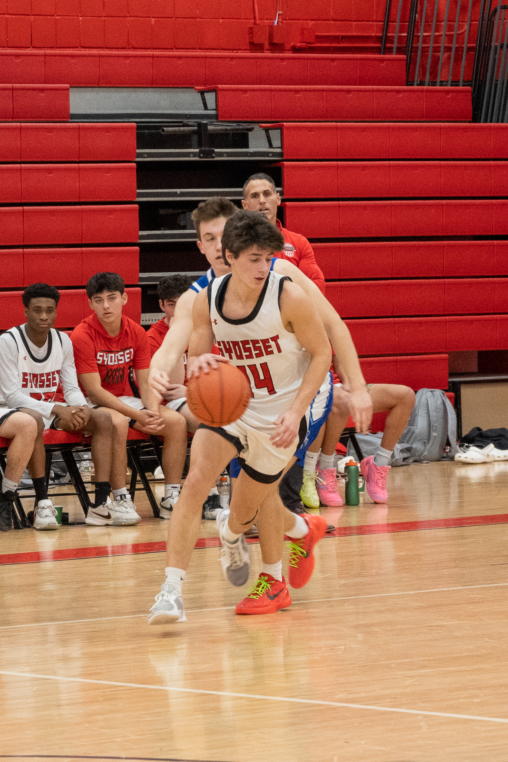 JAM_2514-Cropped.jpg — James Basketball 2025