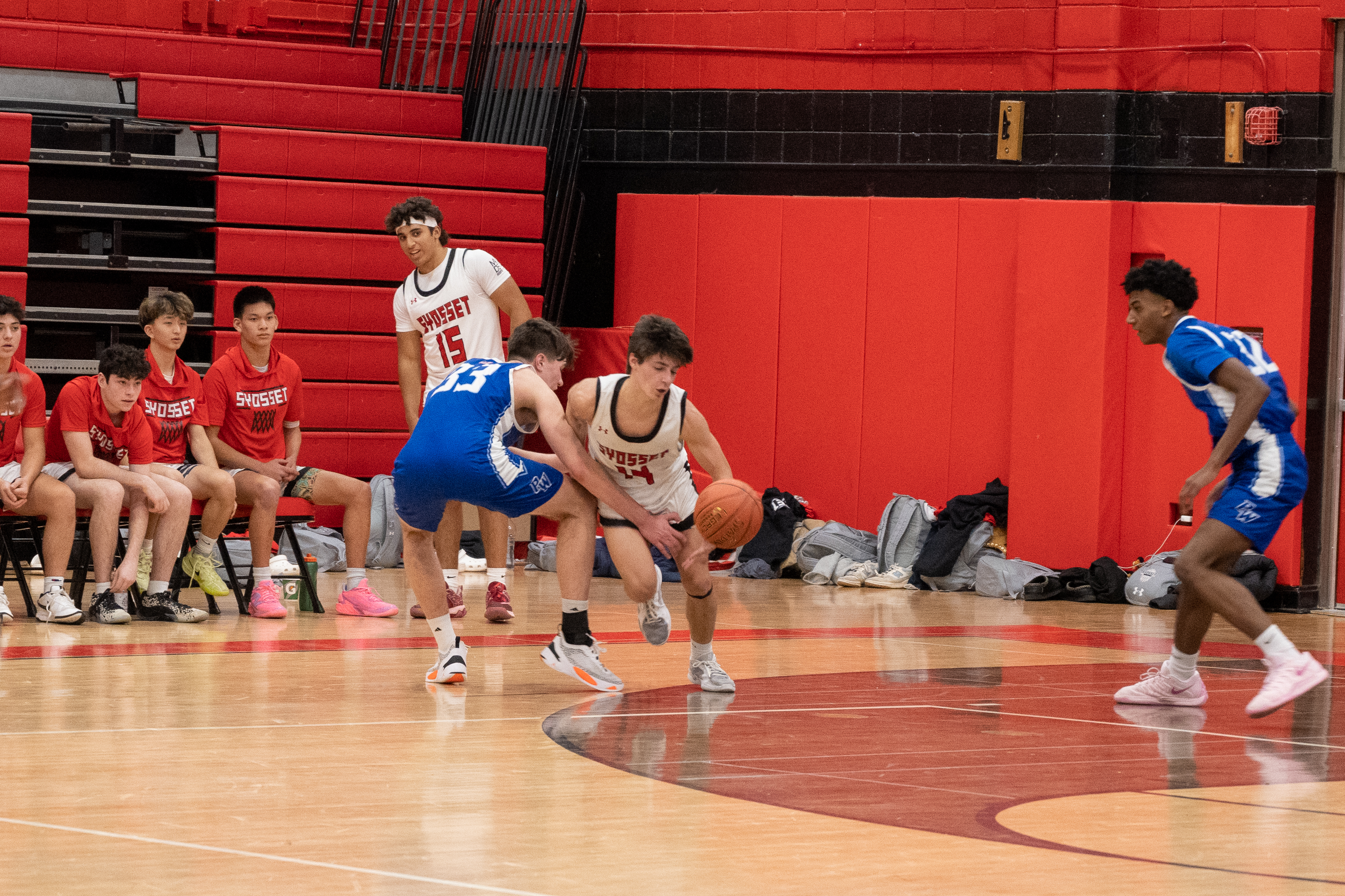 JAM_2599-Cropped.jpg — James Basketball 2025