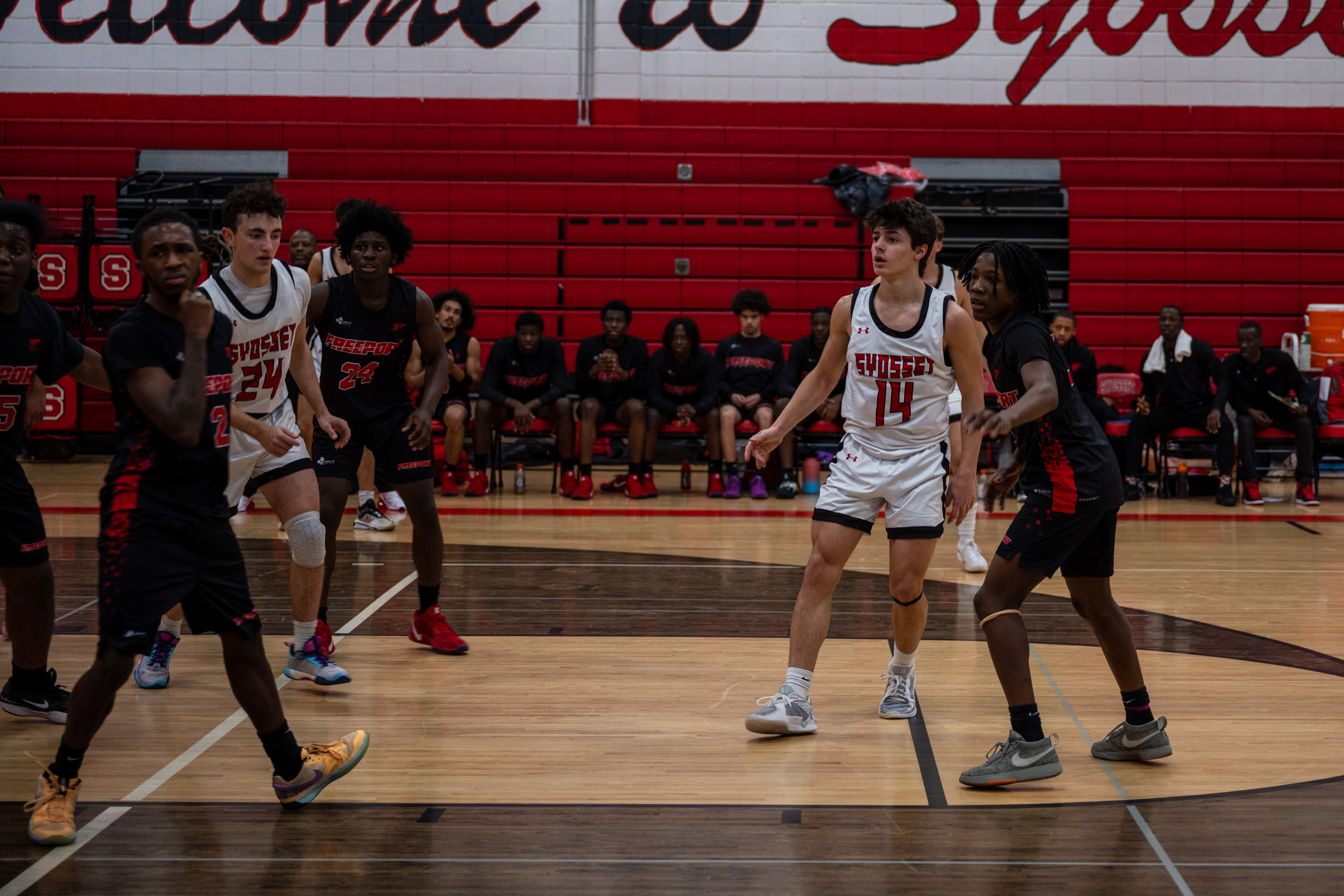 JAM_2710.jpg — James Basketball 2025
