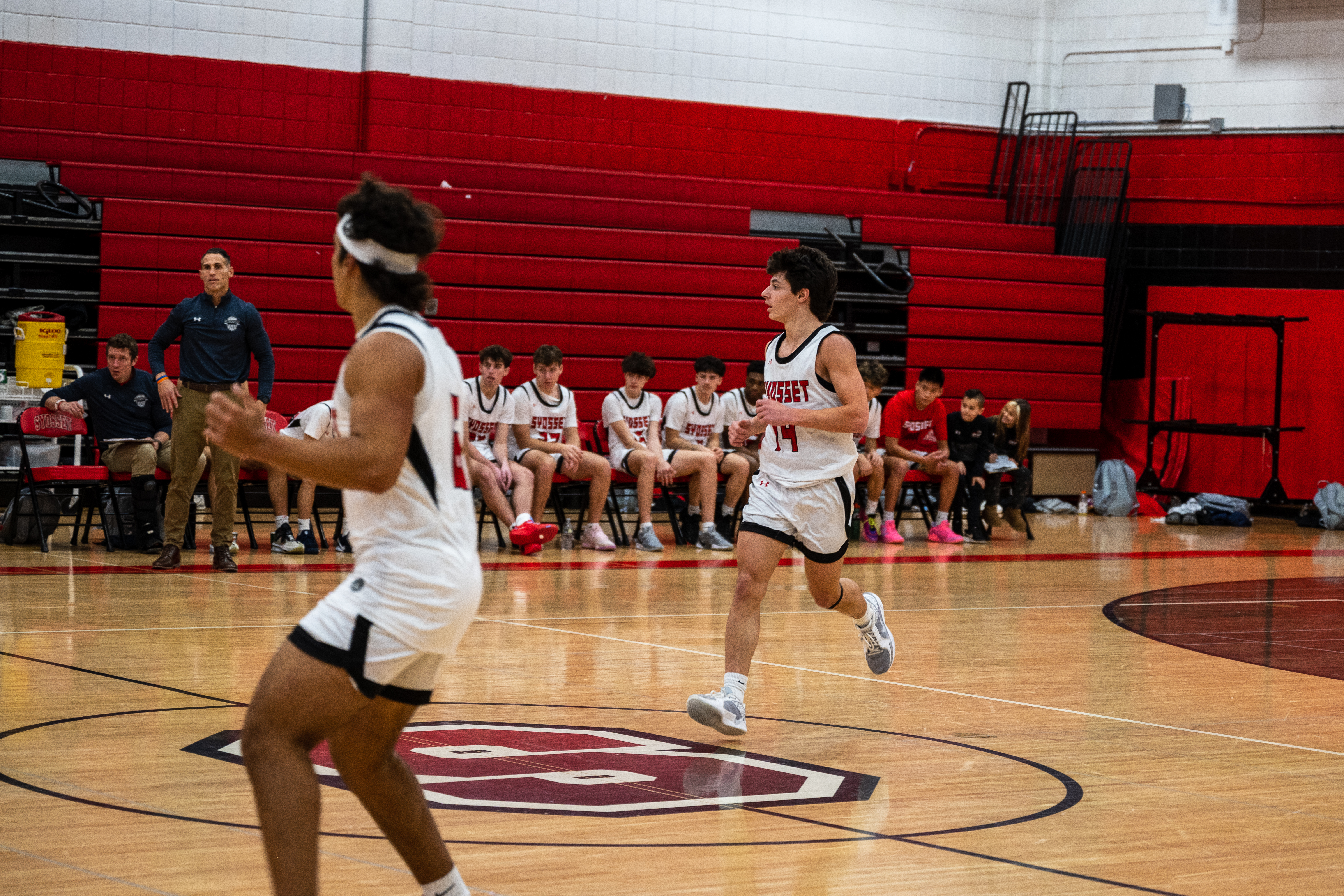 JAM_2746.jpg — James Basketball 2025