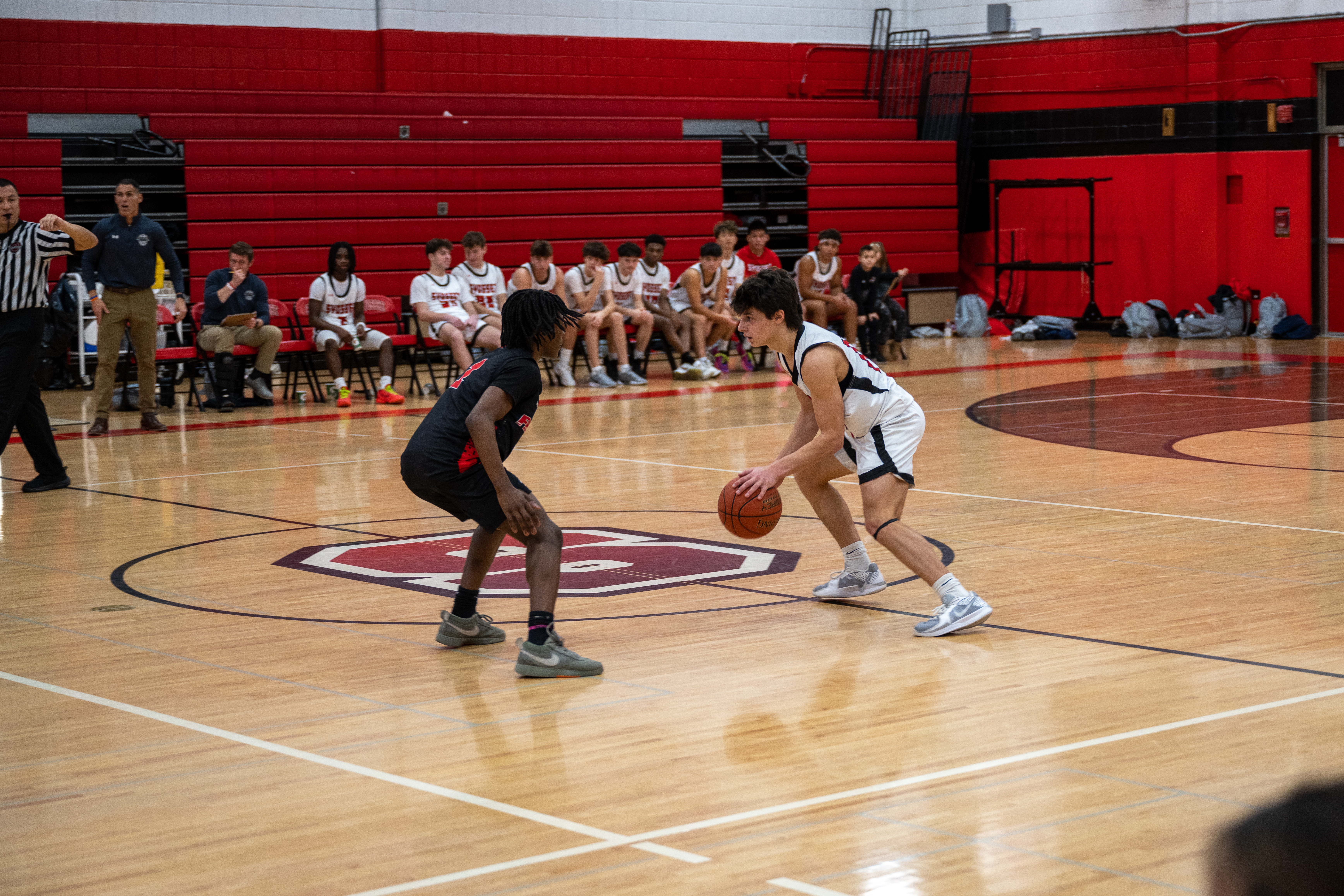 JAM_2800.jpg — James Basketball 2025