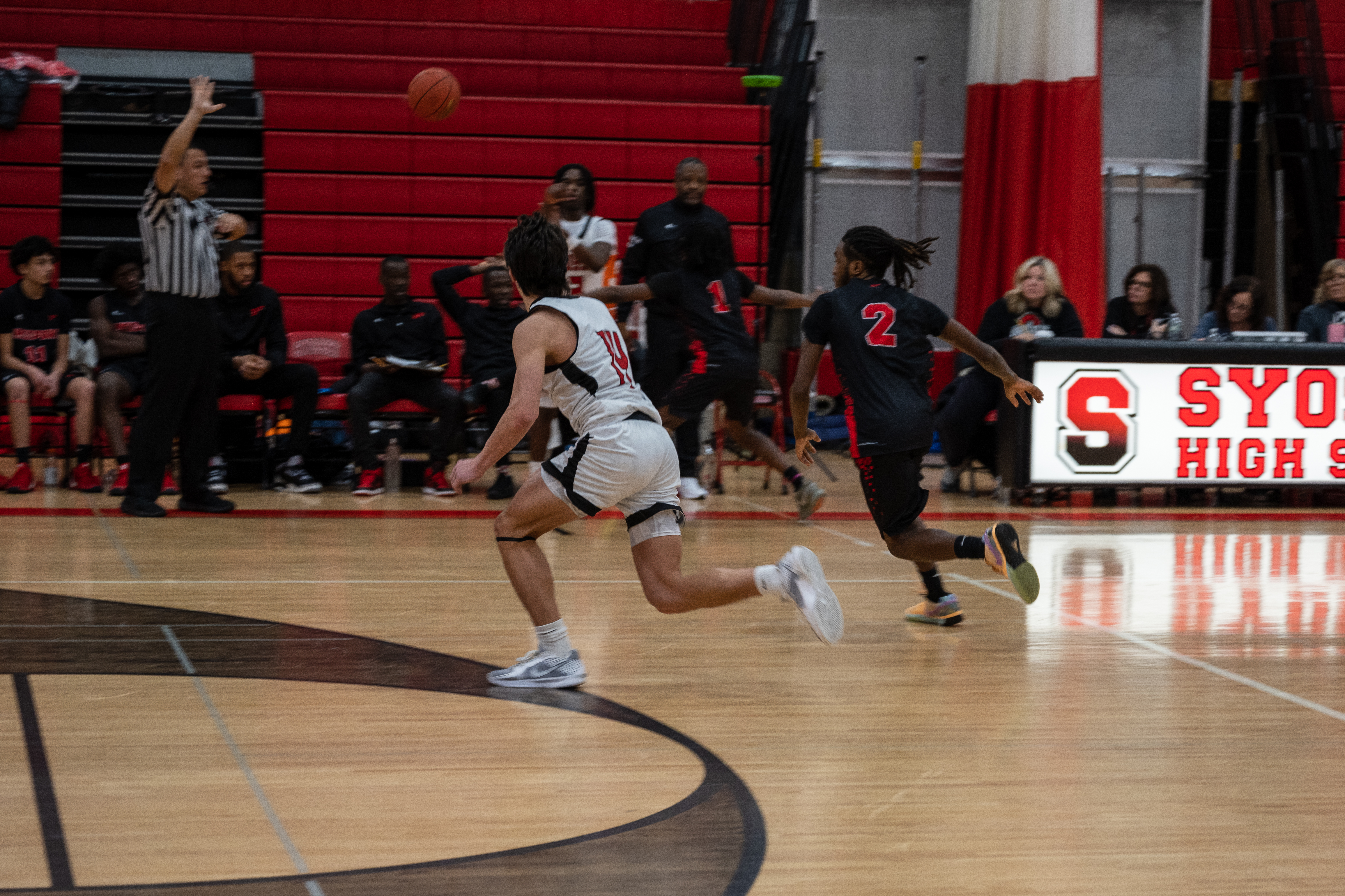 JAM_2837.jpg — James Basketball 2025