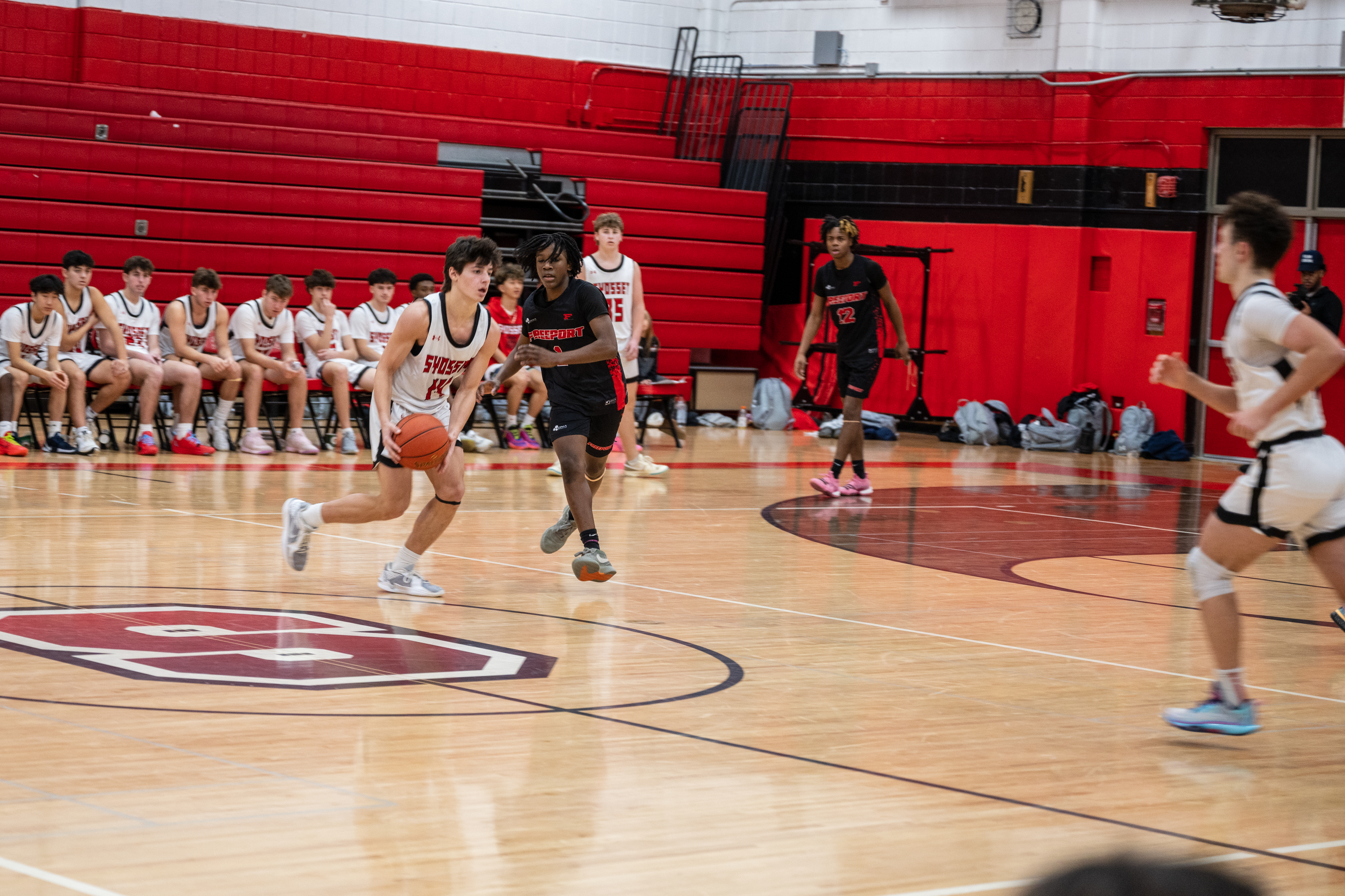 JAM_2855.jpg — James Basketball 2025