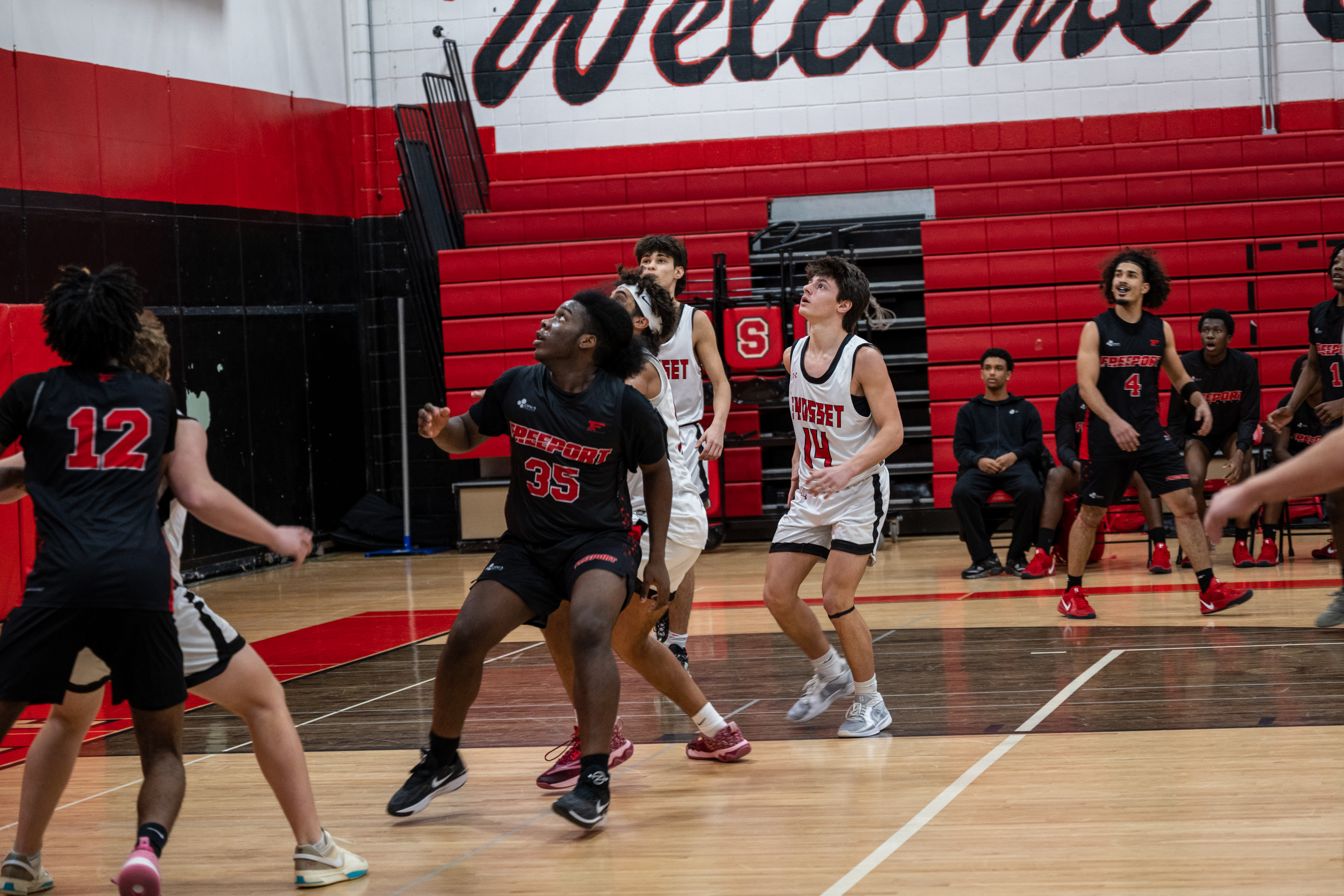 JAM_2867.jpg — James Basketball 2025