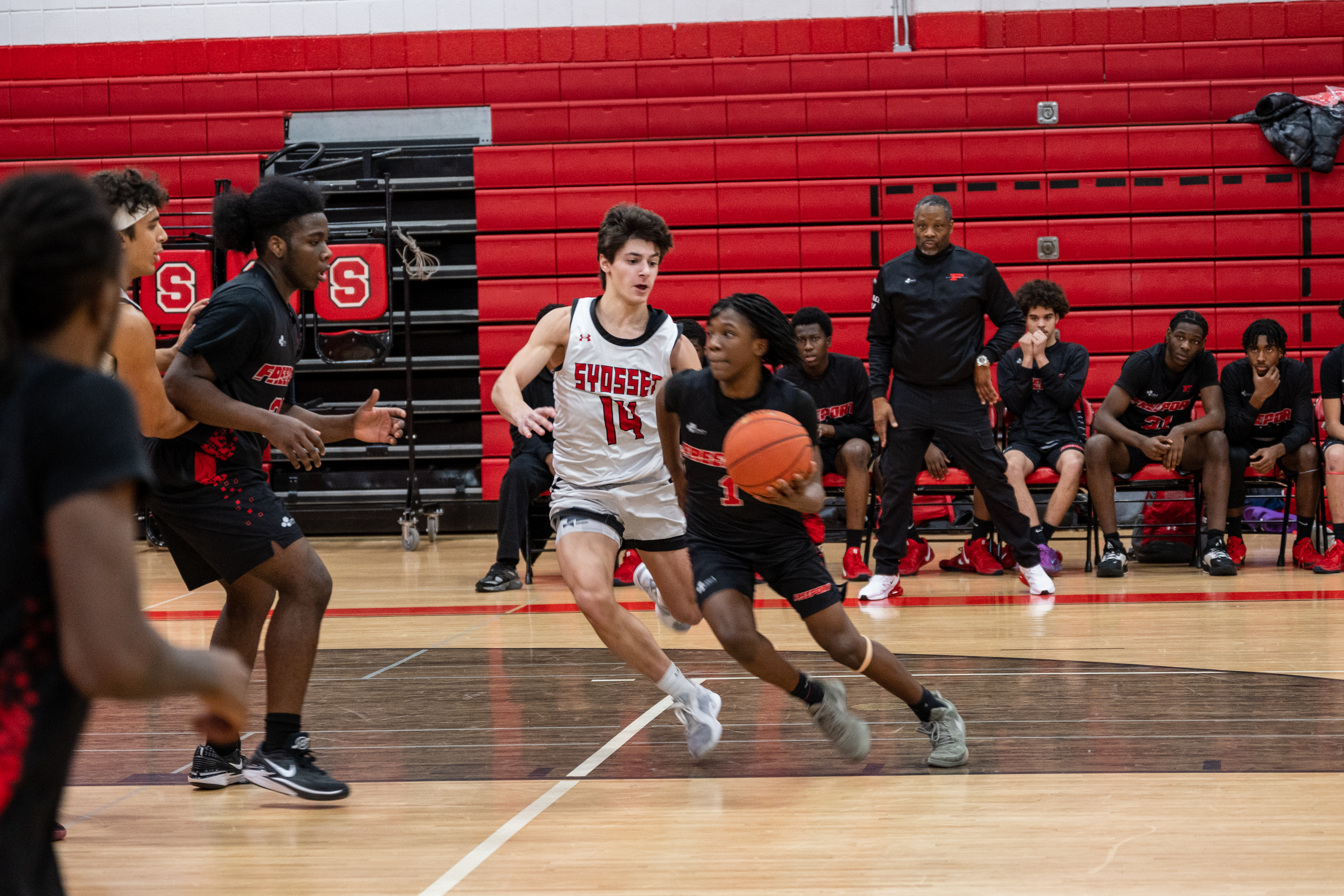 JAM_2875.jpg — James Basketball 2025