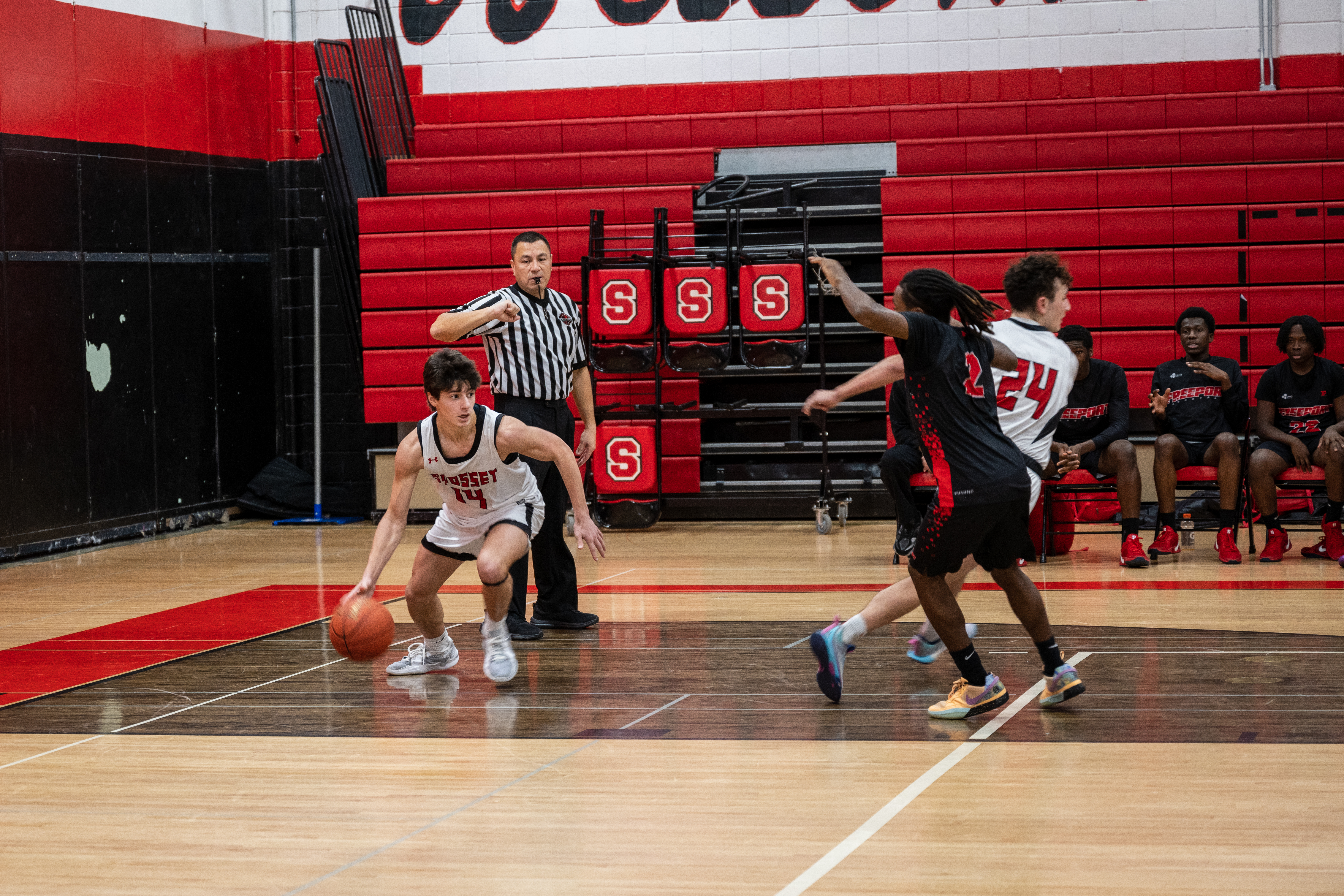 JAM_2897.jpg — James Basketball 2025
