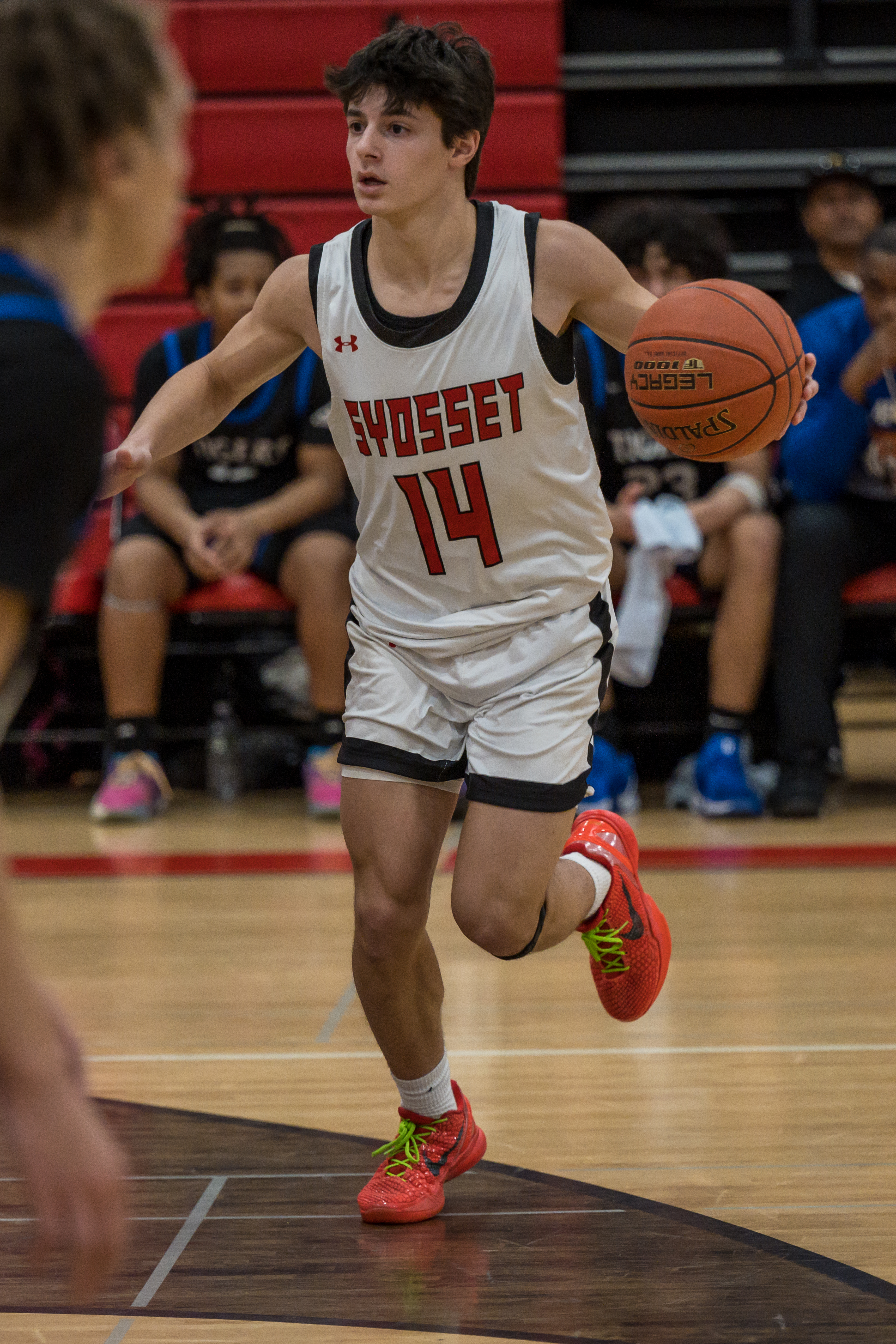 JAM_3562.jpg — James Basketball 2025