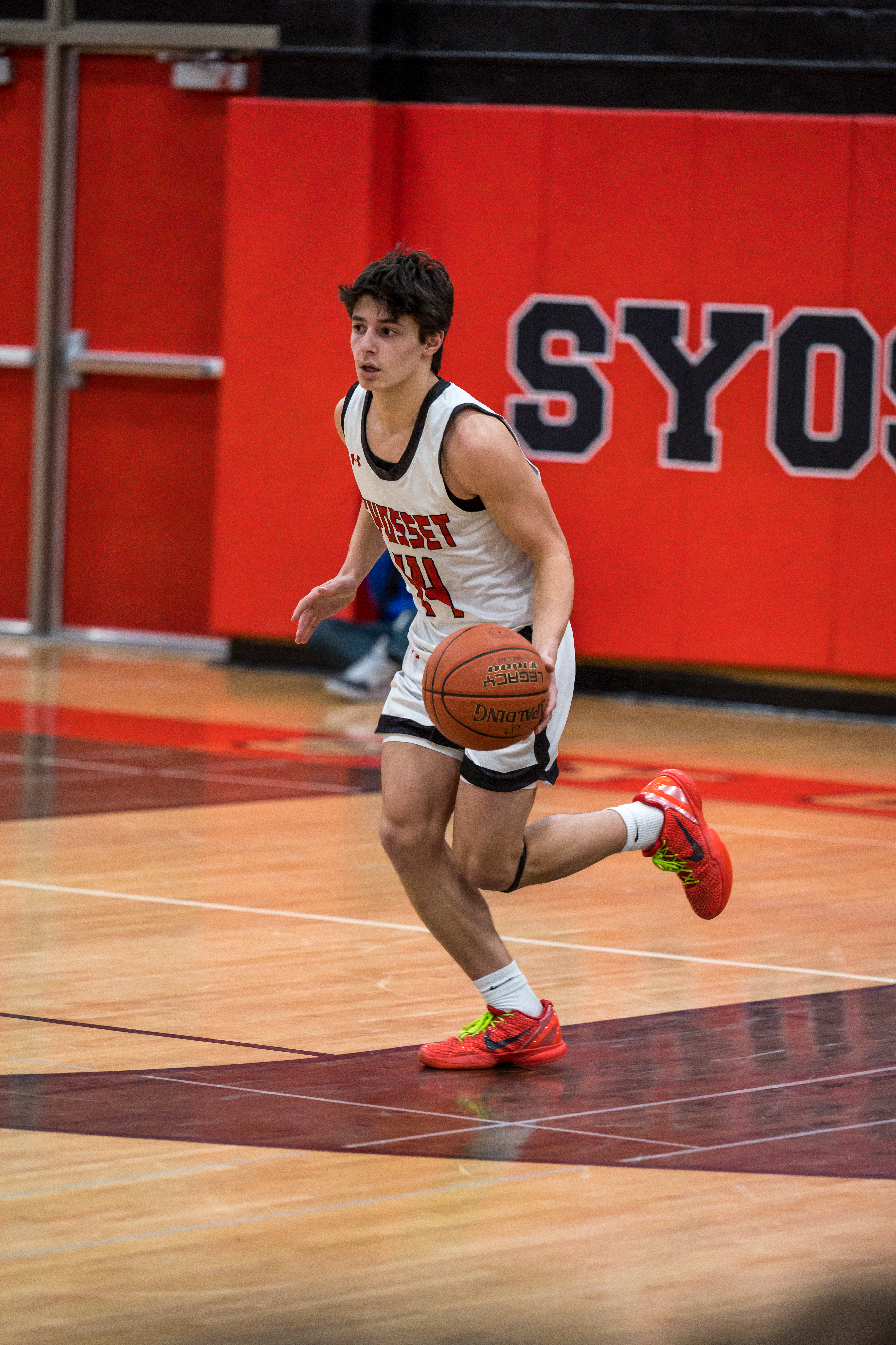 JAM_3592.jpg — James Basketball 2025