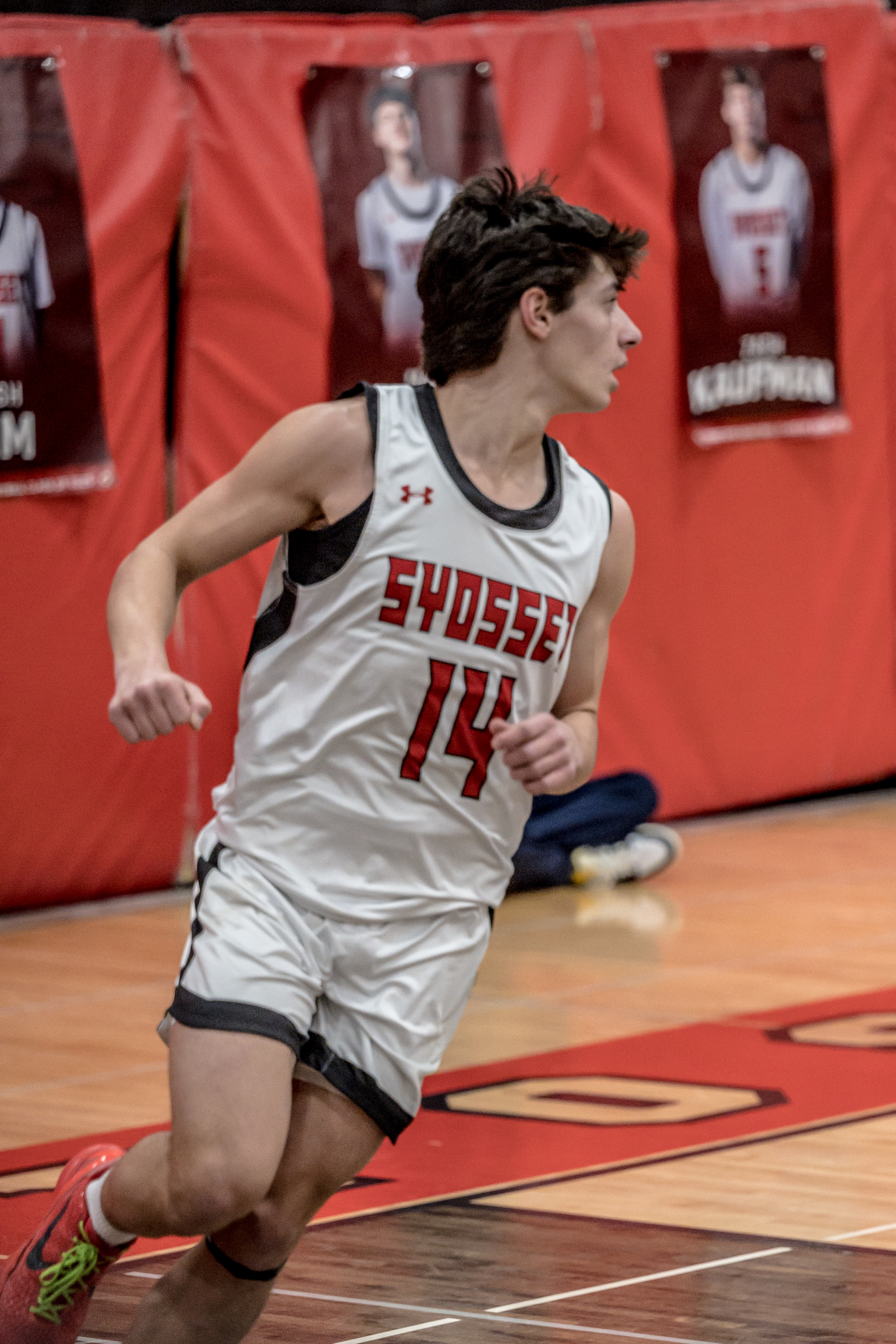 JAM_3596.jpg — James Basketball 2025