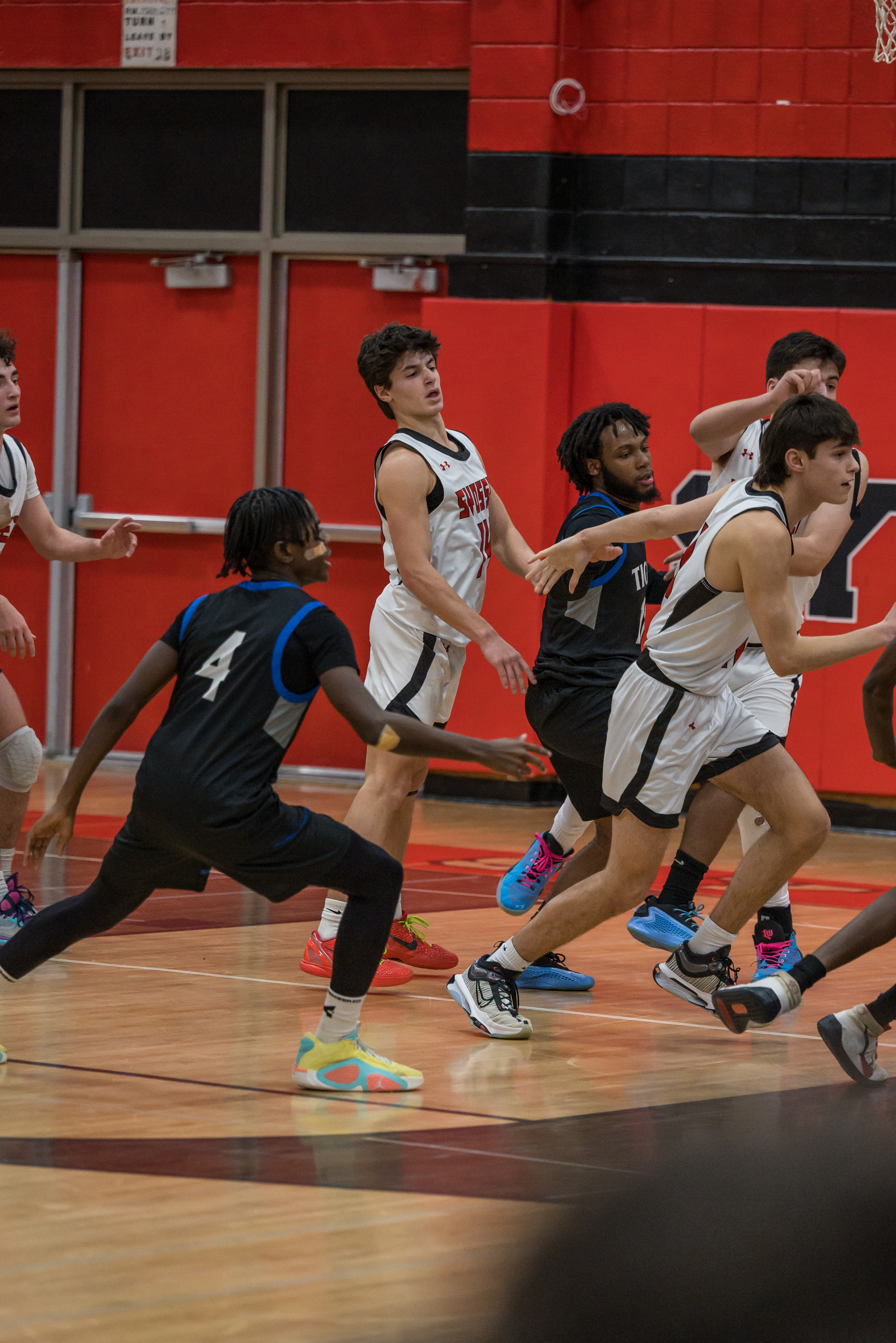 JAM_3608.jpg — James Basketball 2025