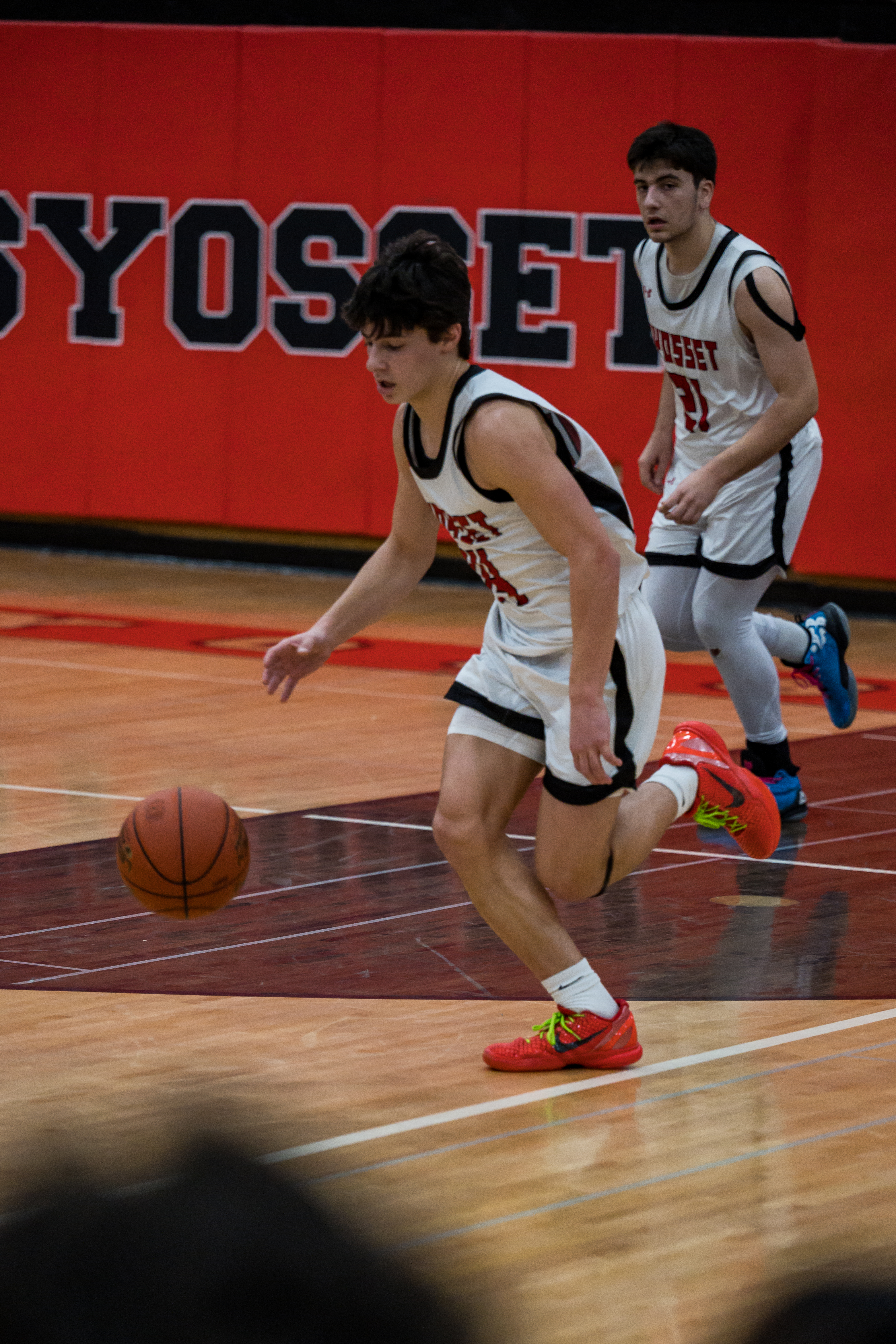 JAM_3615.jpg — James Basketball 2025