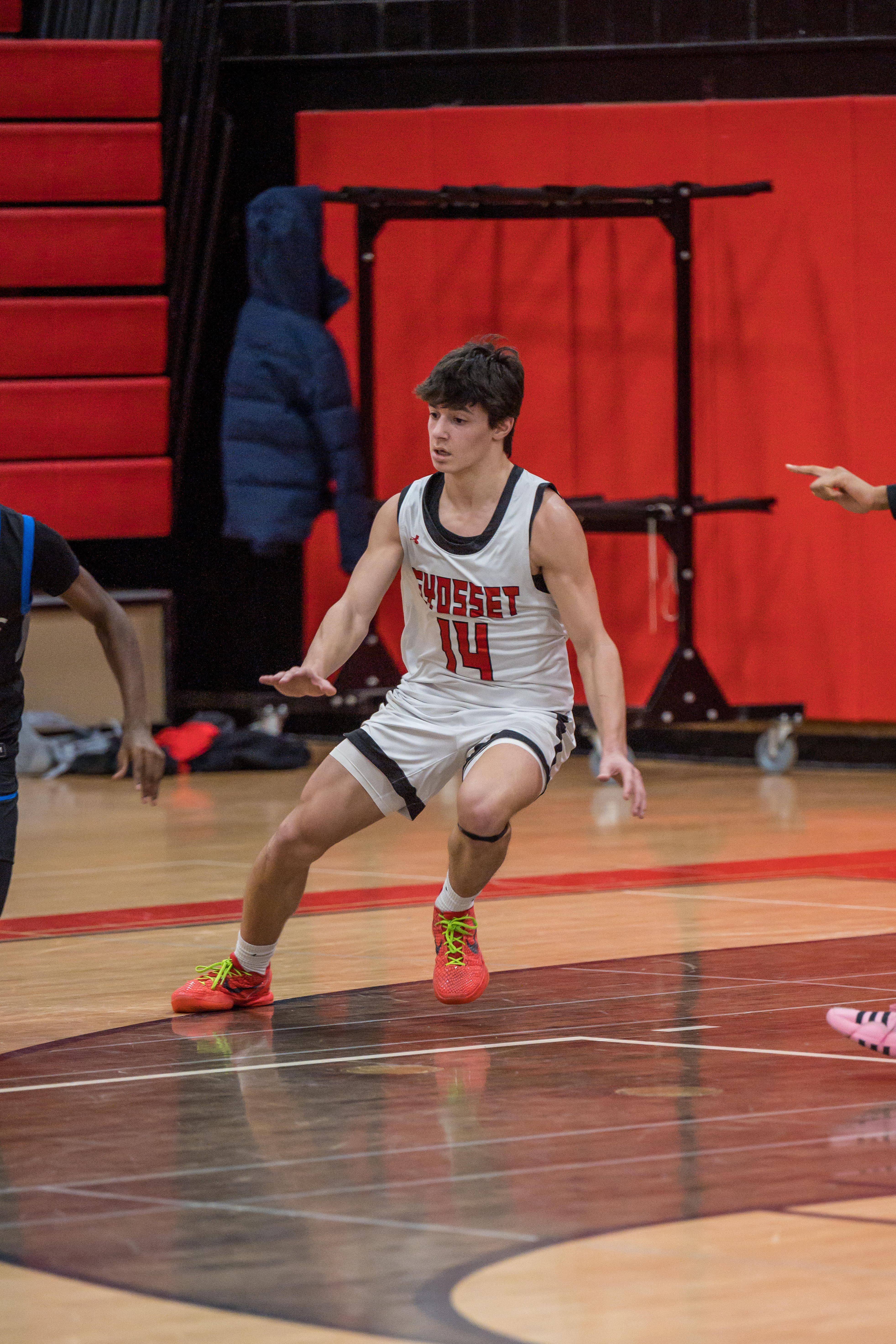 JAM_3625.jpg — James Basketball 2025