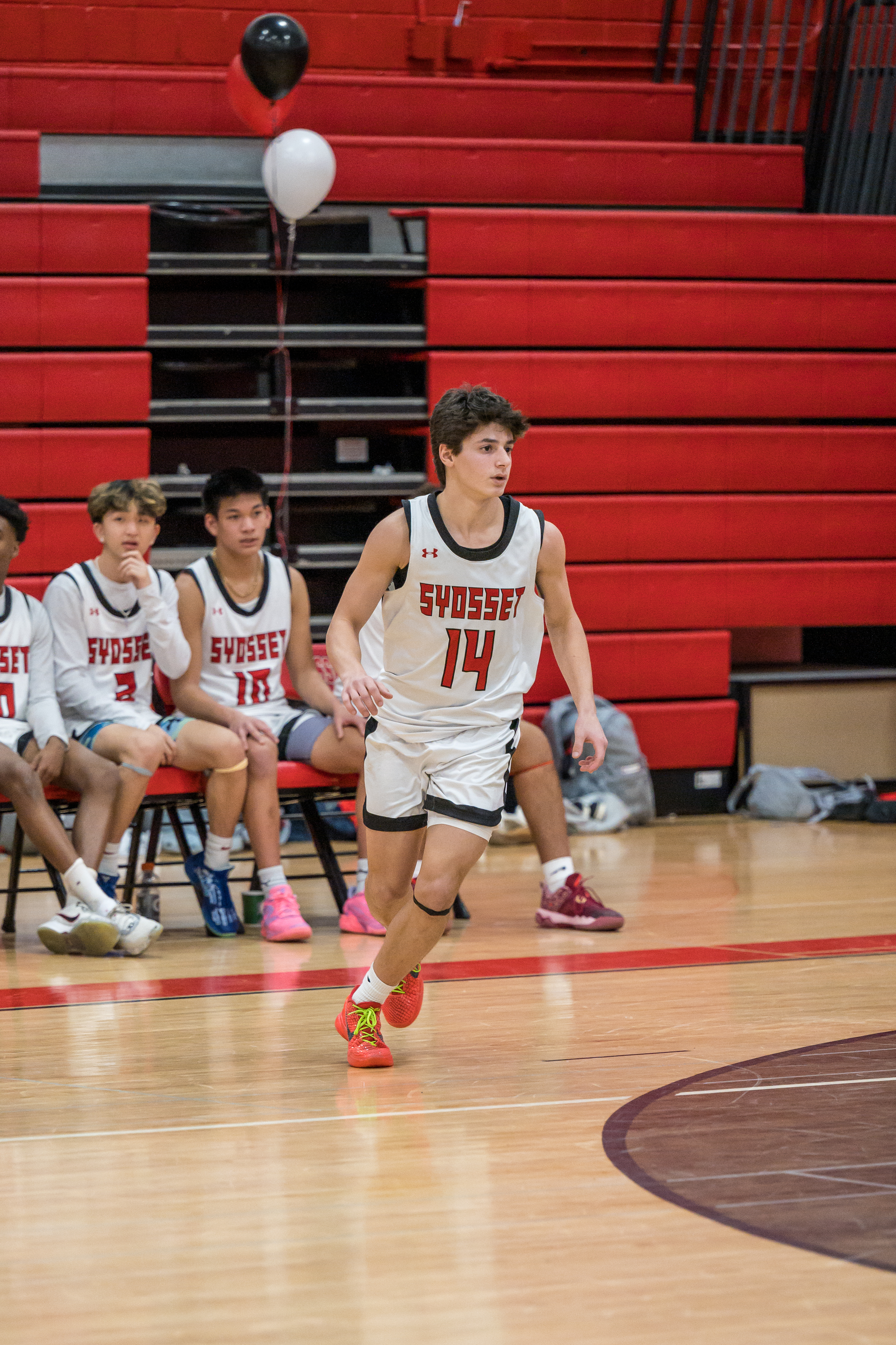 JAM_3640.jpg — James Basketball 2025