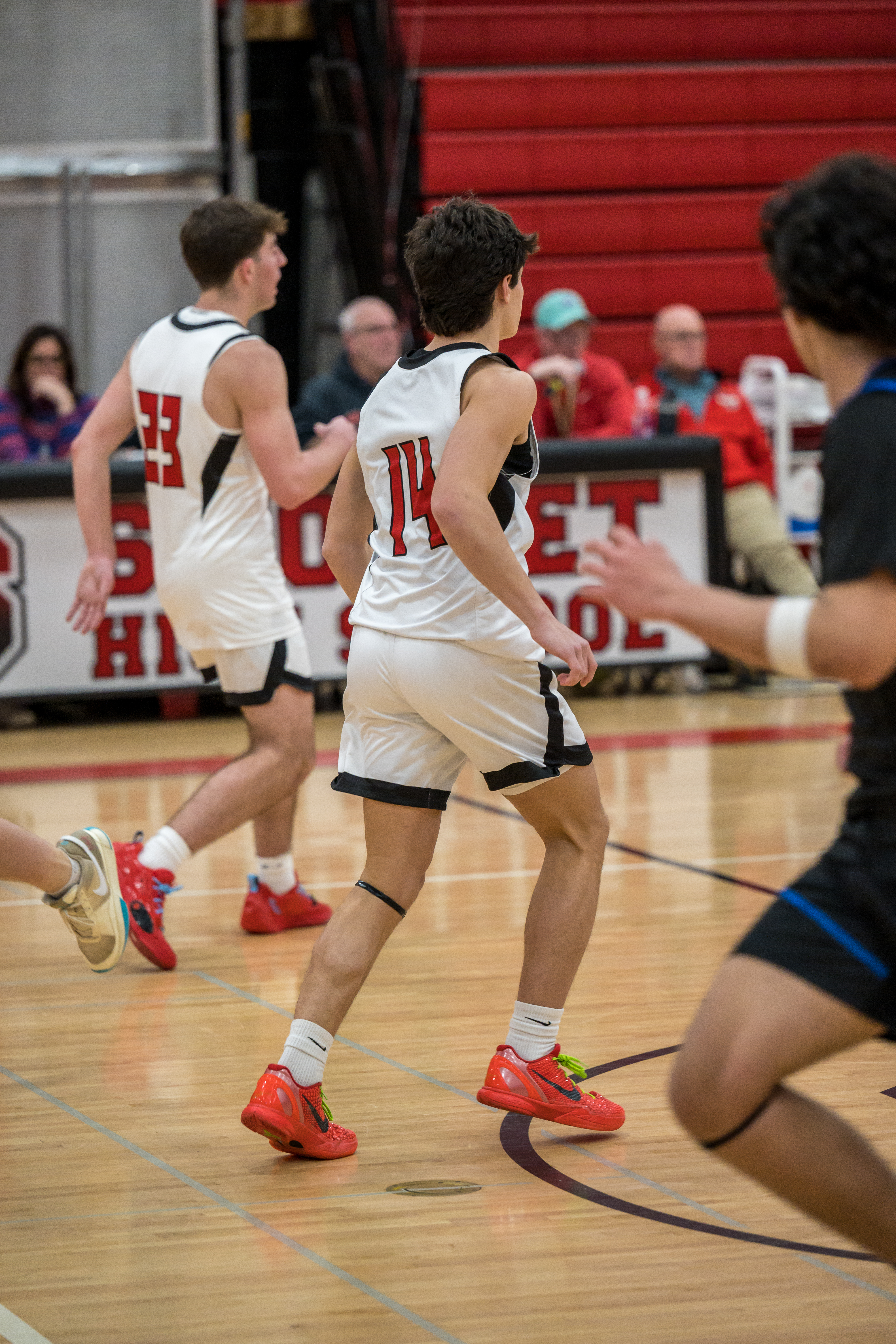 JAM_3658.jpg — James Basketball 2025