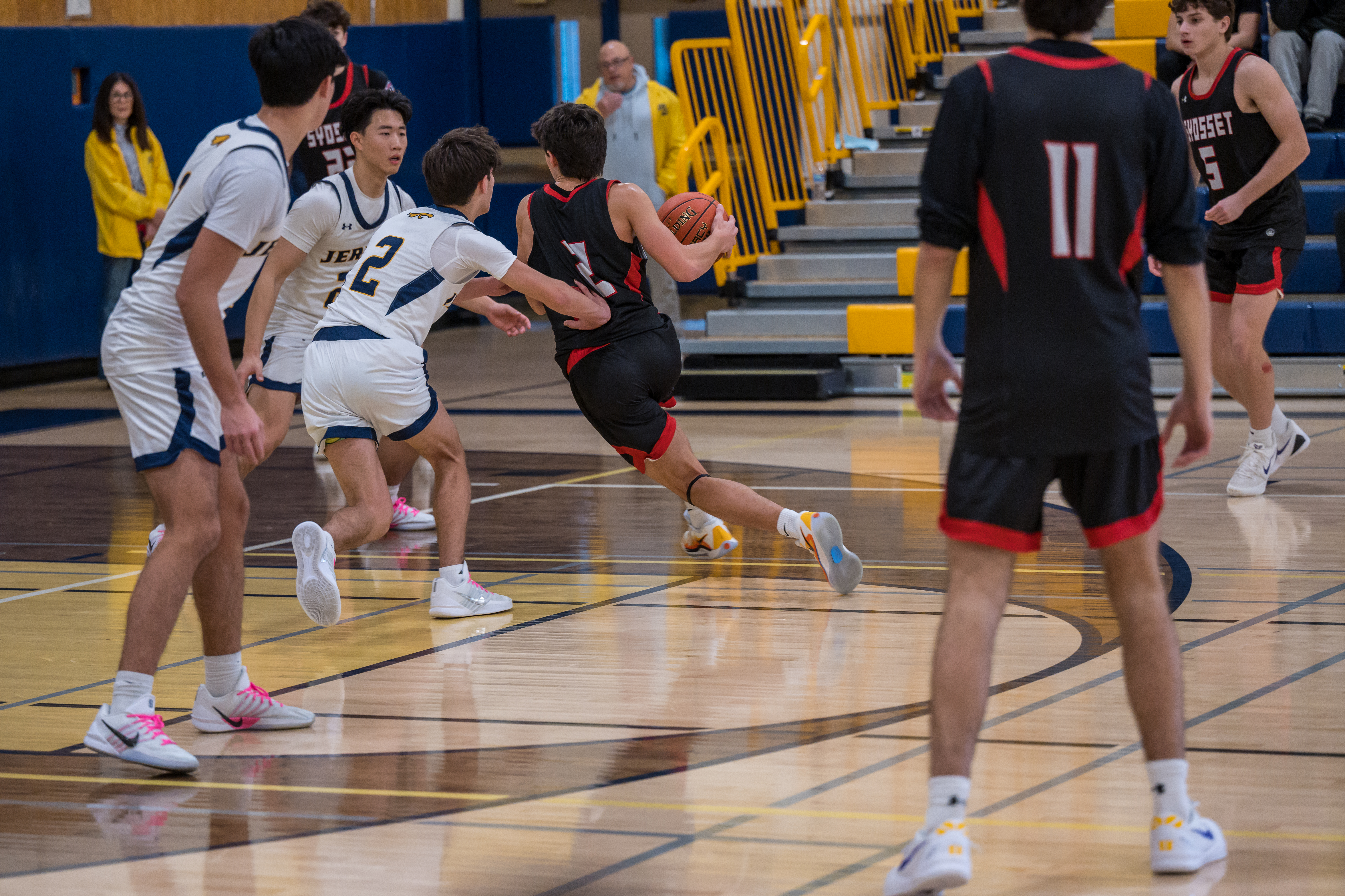 JBB_7473.jpg — James Basketball 2026