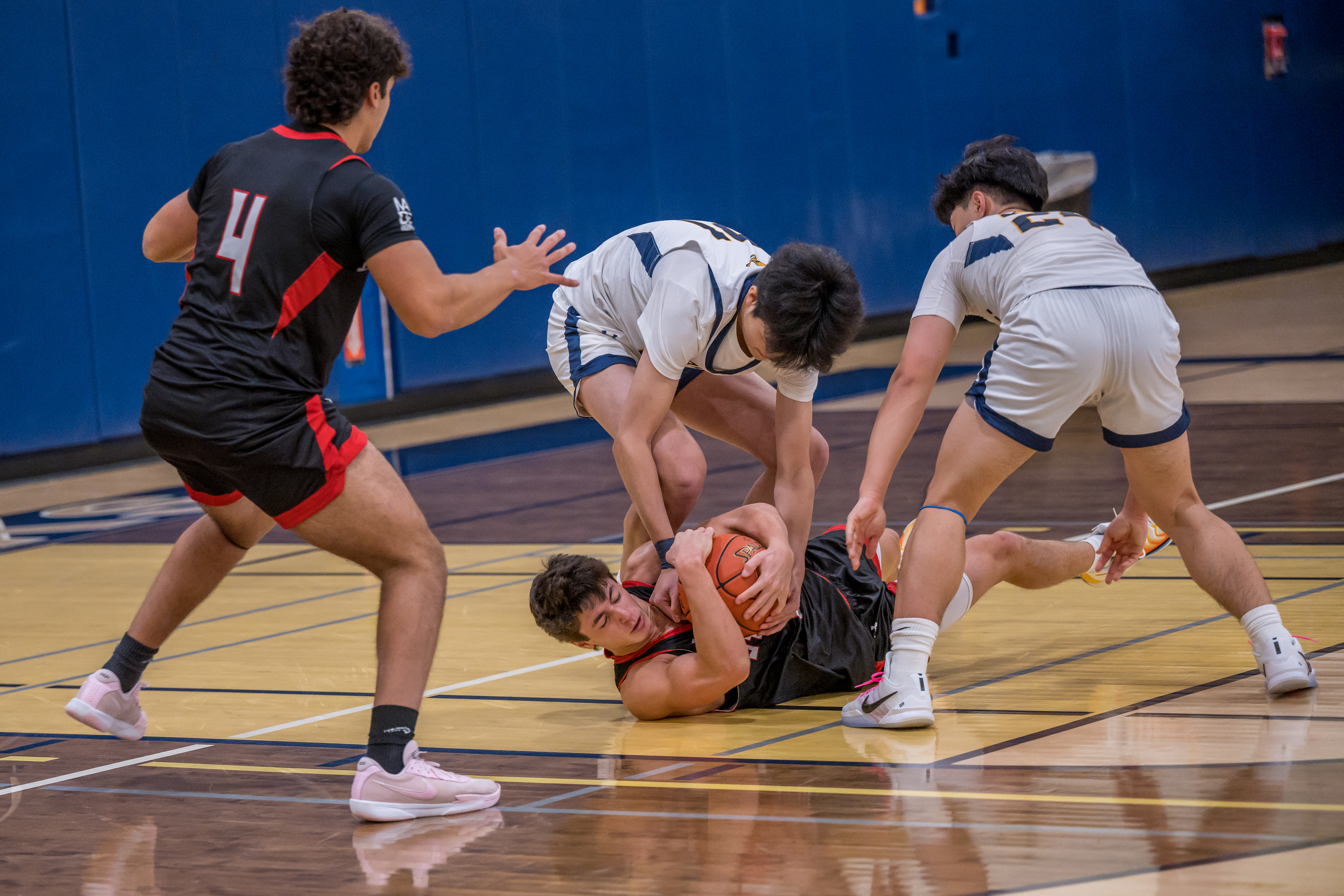 JBB_7544.jpg — James Basketball 2026